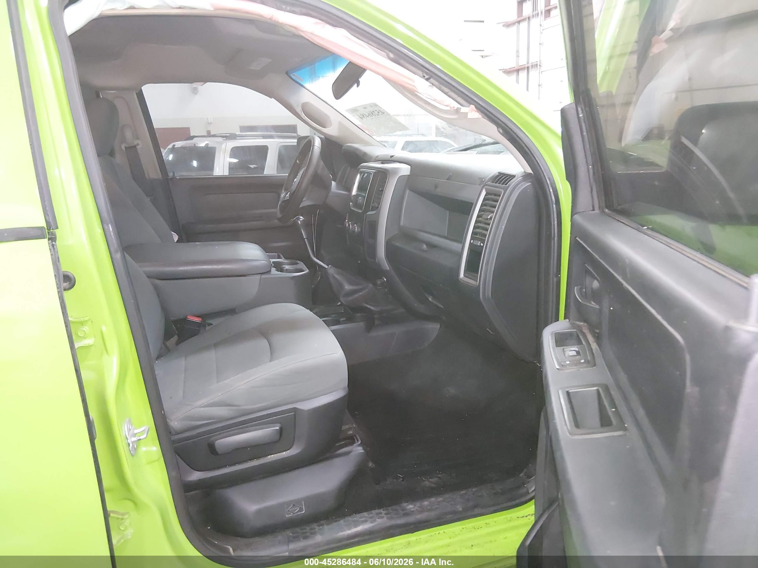 2013 Ram 2500 Tradesman Green vin: 3C6UR5CL0DG611990