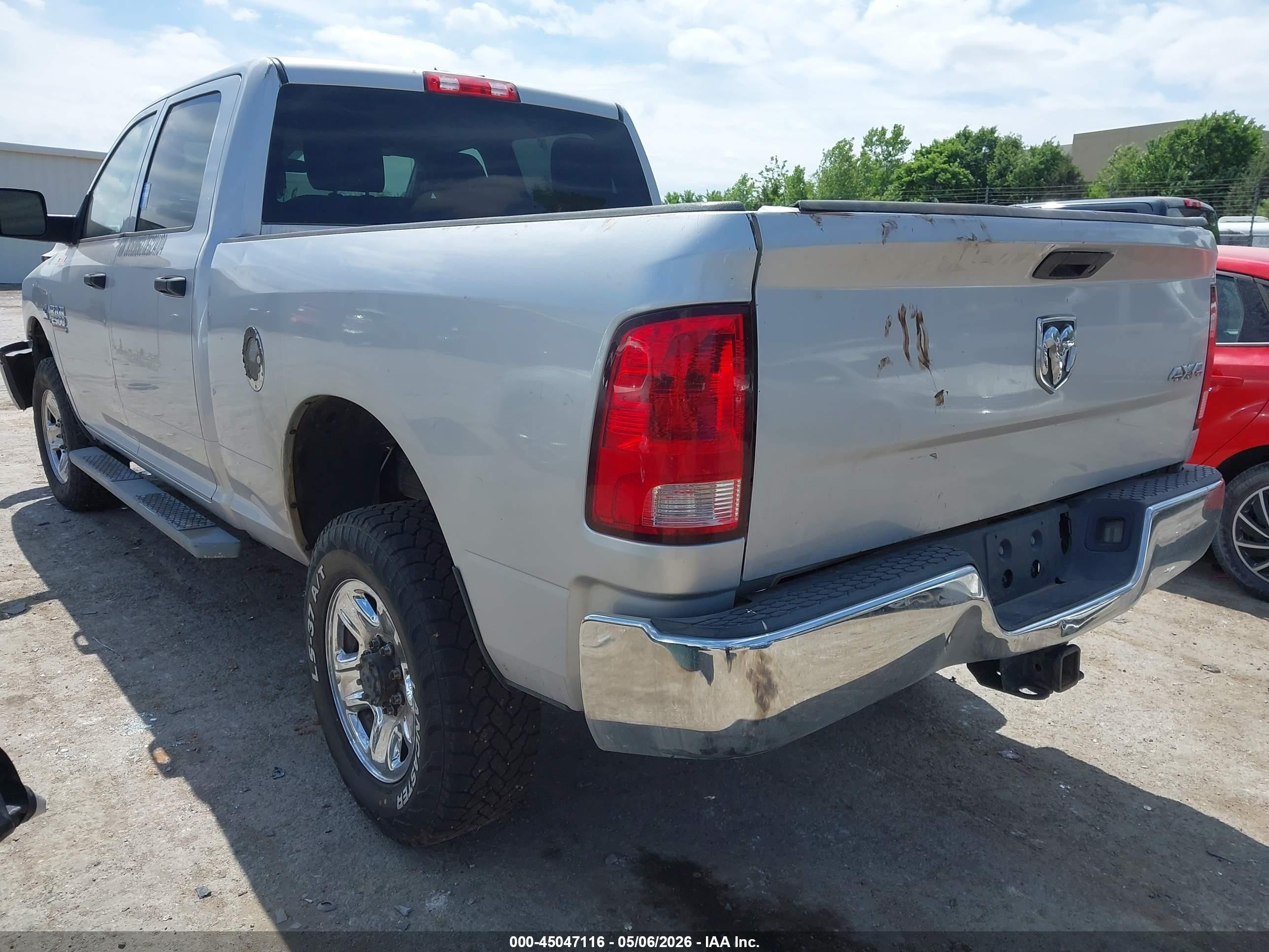 2014 Ram 2500 Tradesman White vin: 3C6UR5CL0EG214104