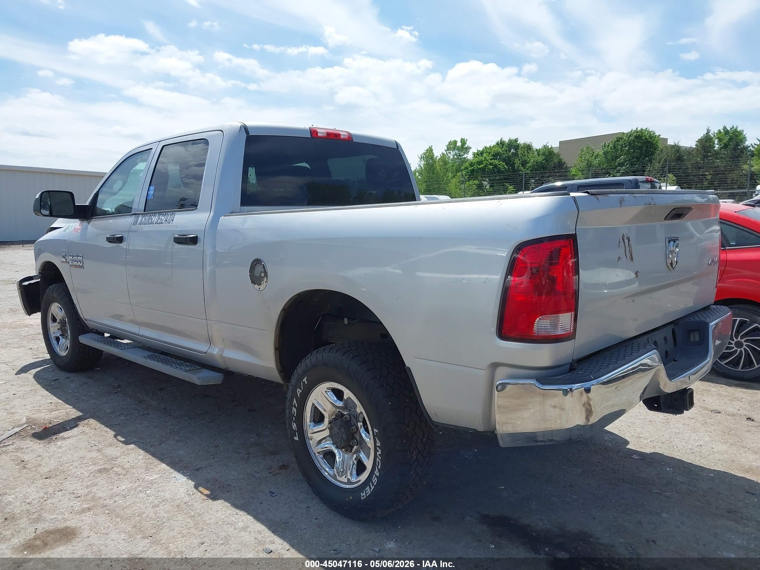 2014 Ram 2500 Tradesman White vin: 3C6UR5CL0EG214104