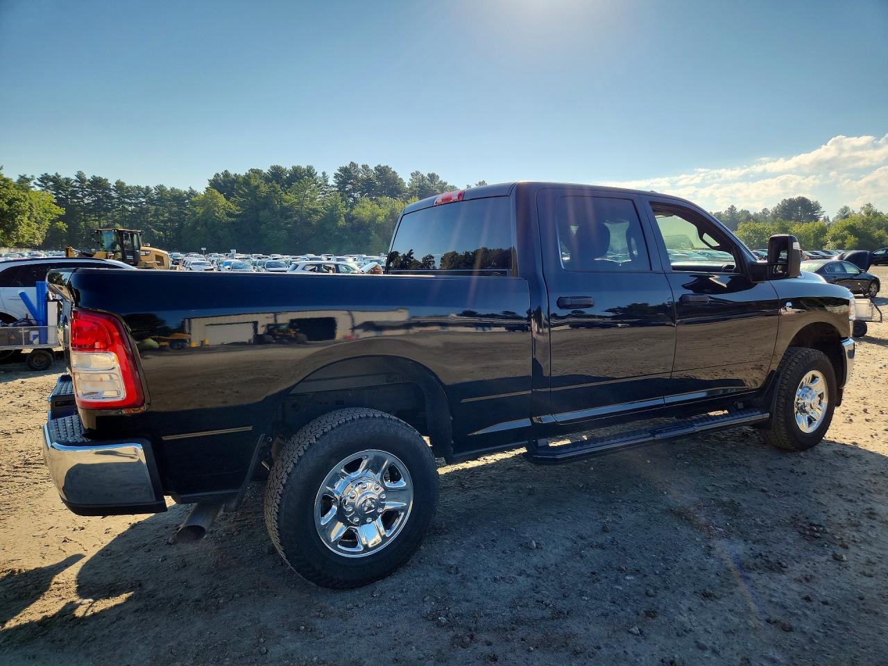 2024 Ram 2500 Black vin: 3C6UR5CL1RG327663