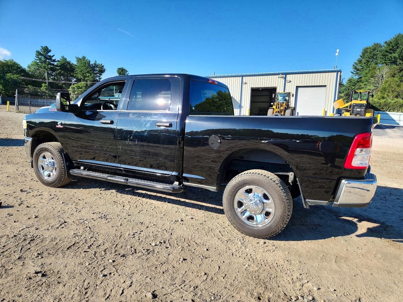 2024 Ram 2500 Black vin: 3C6UR5CL1RG327663
