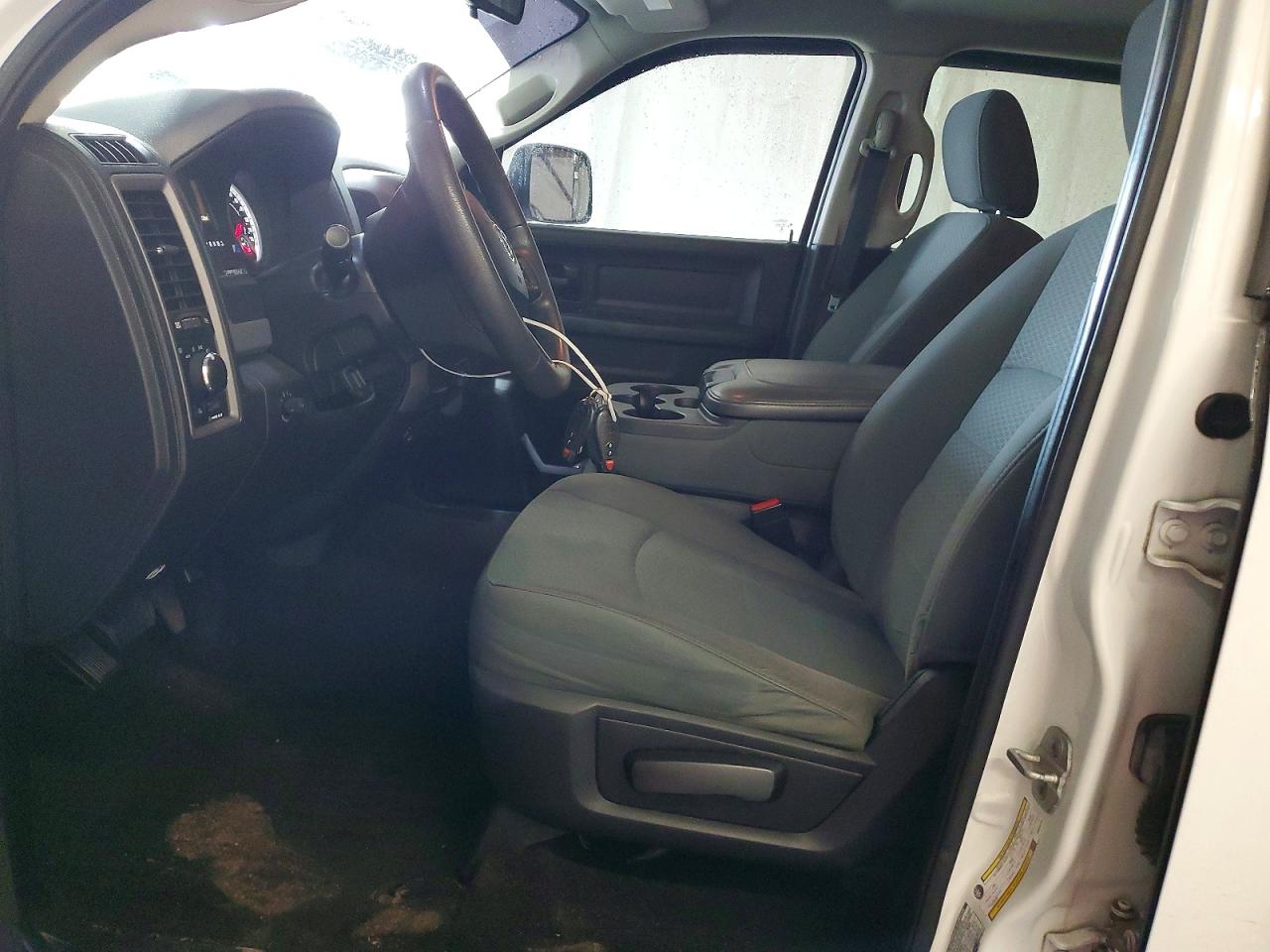 2013 Ram 2500 St Белый vin: 3C6UR5CL2DG598143