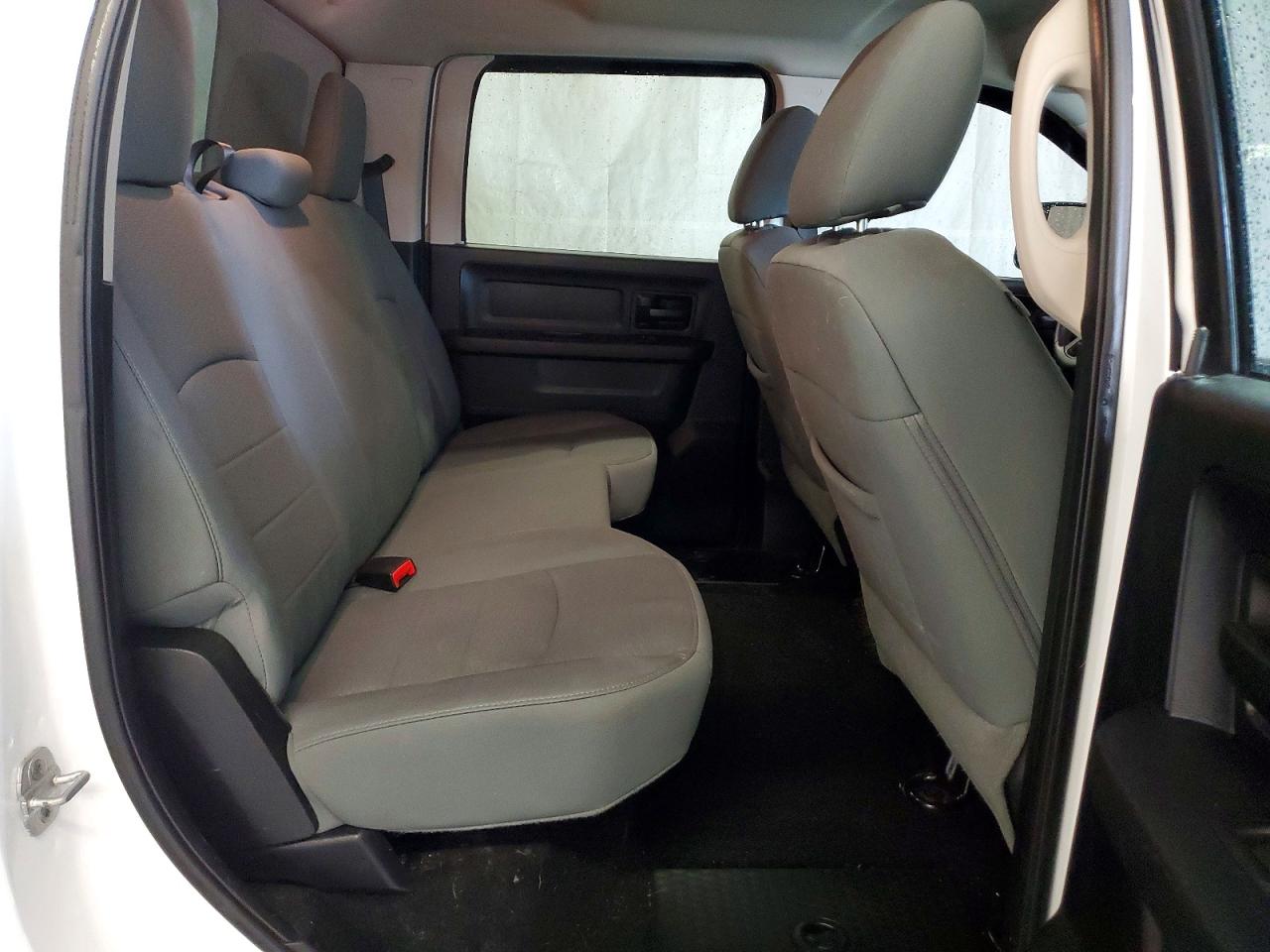 2013 Ram 2500 St Белый vin: 3C6UR5CL2DG598143