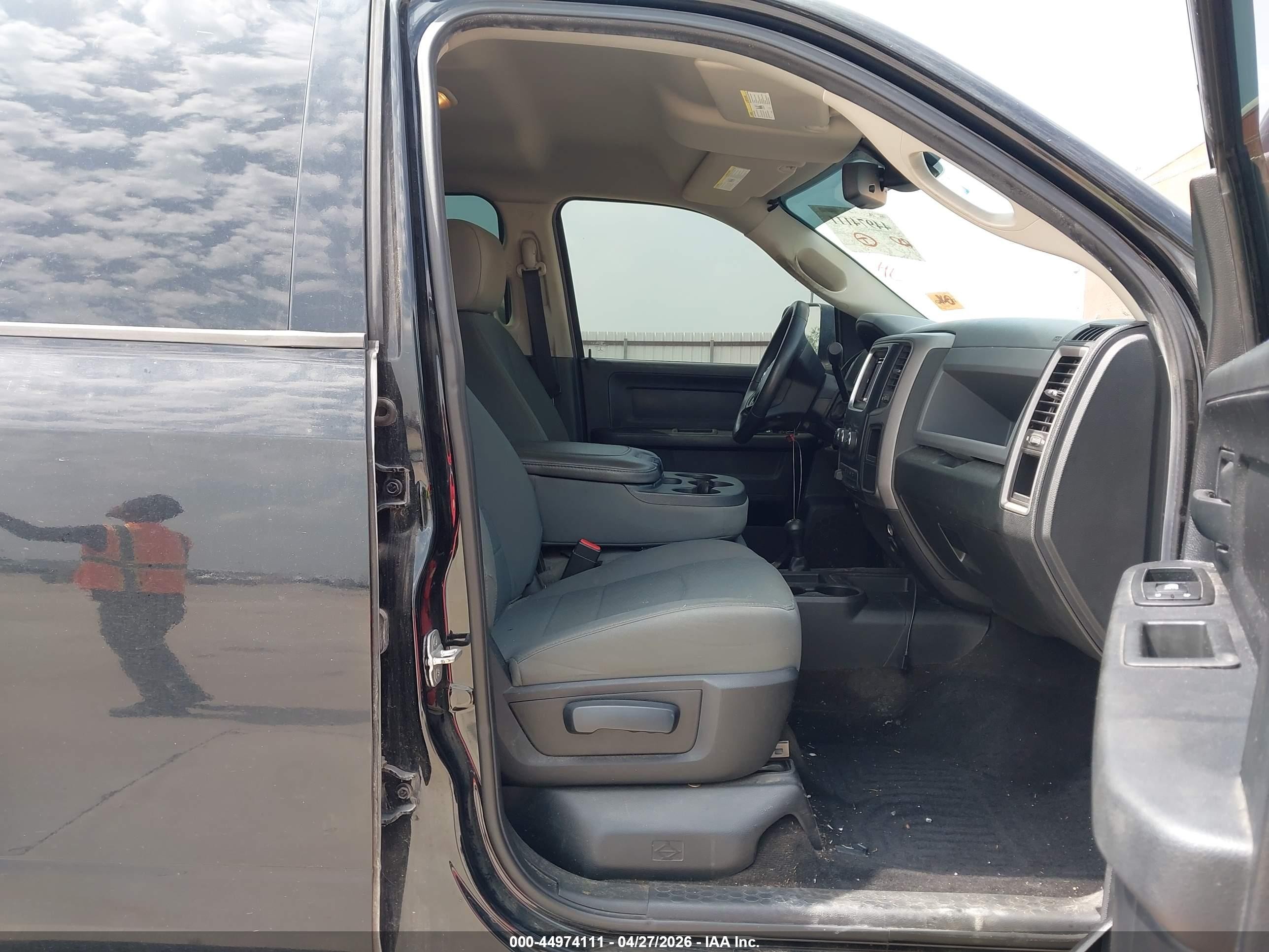 2014 Ram 2500 Tradesman Black vin: 3C6UR5CL2EG218073