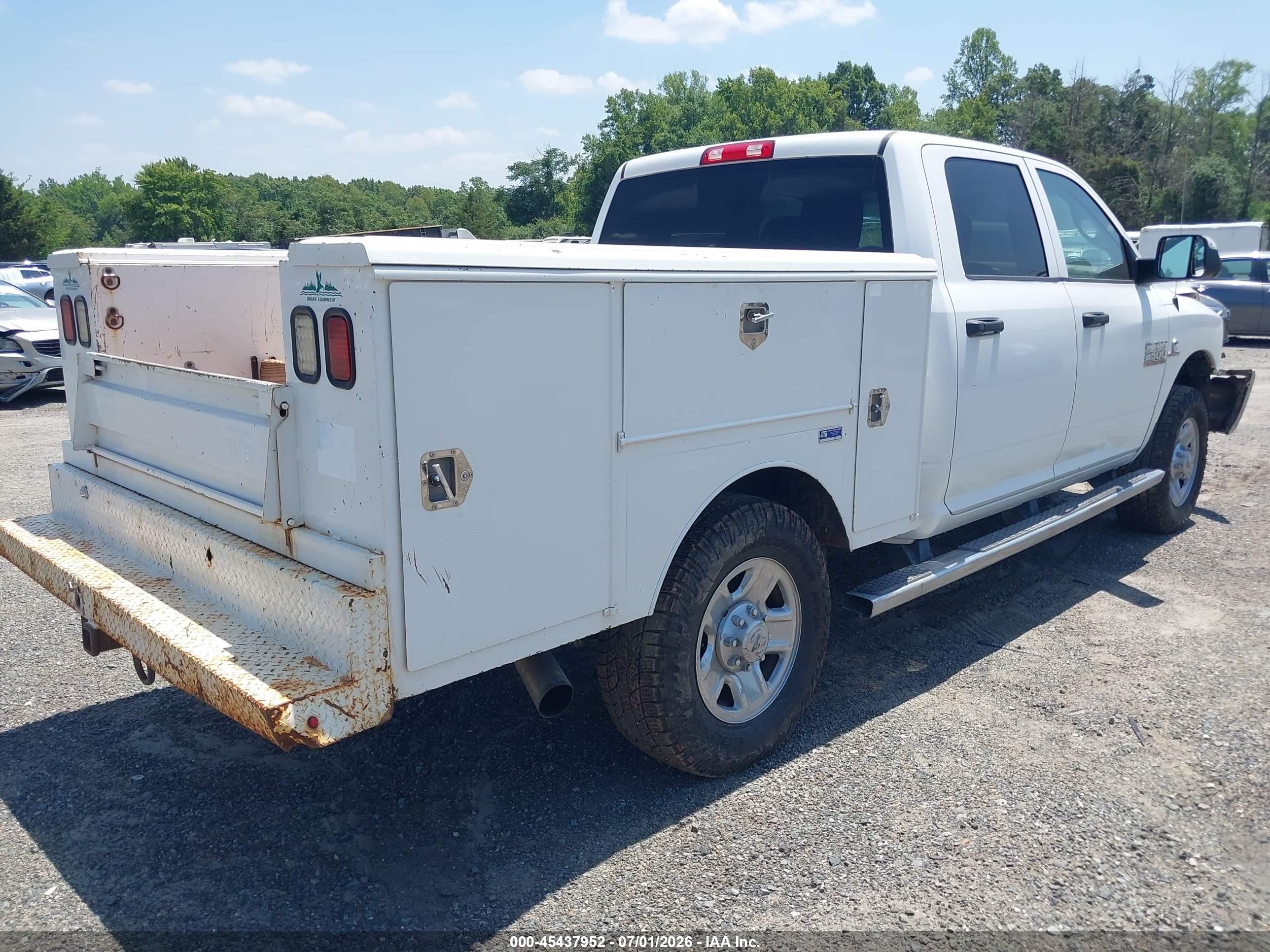 2015 Ram 2500 Tradesman White vin: 3C6UR5CL3FG501311