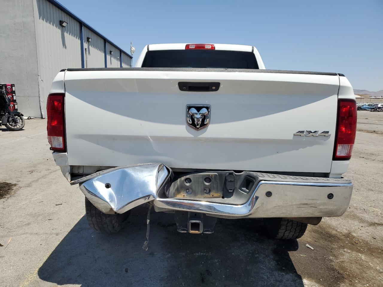2015 Ram 2500 St White vin: 3C6UR5CL3FG665206