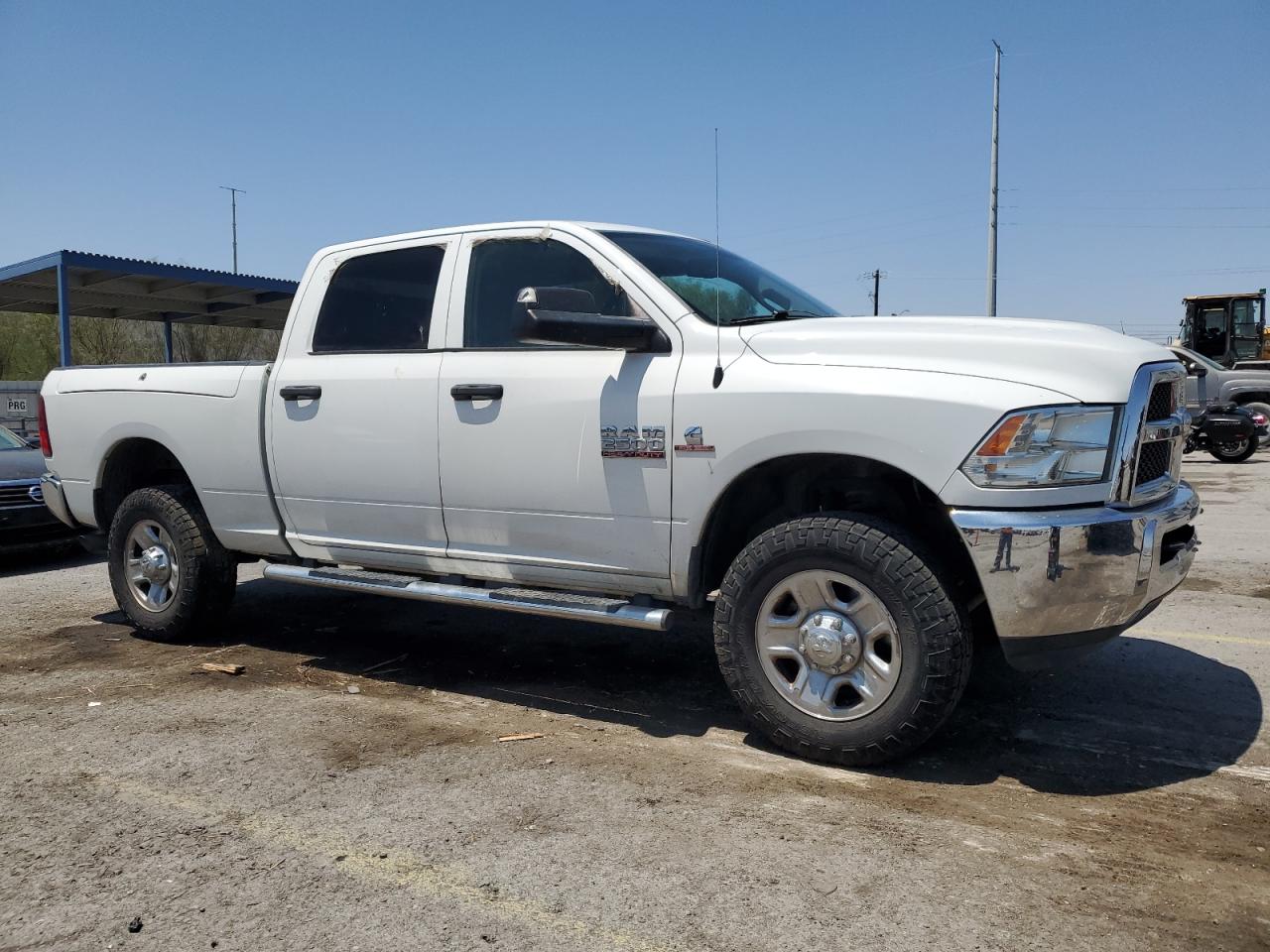 2015 Ram 2500 St White vin: 3C6UR5CL3FG665206