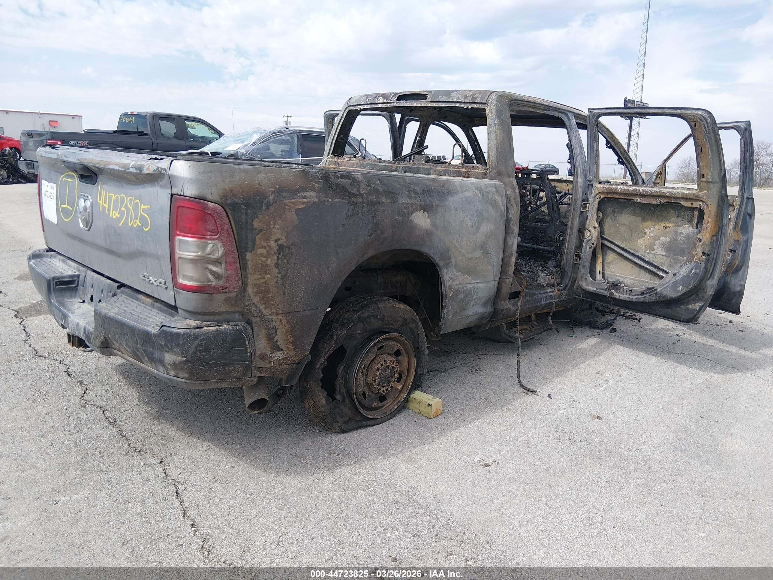 2022 Ram 2500 Tradesman  4x4 6'4 Box Черный vin: 3C6UR5CL3NG201184
