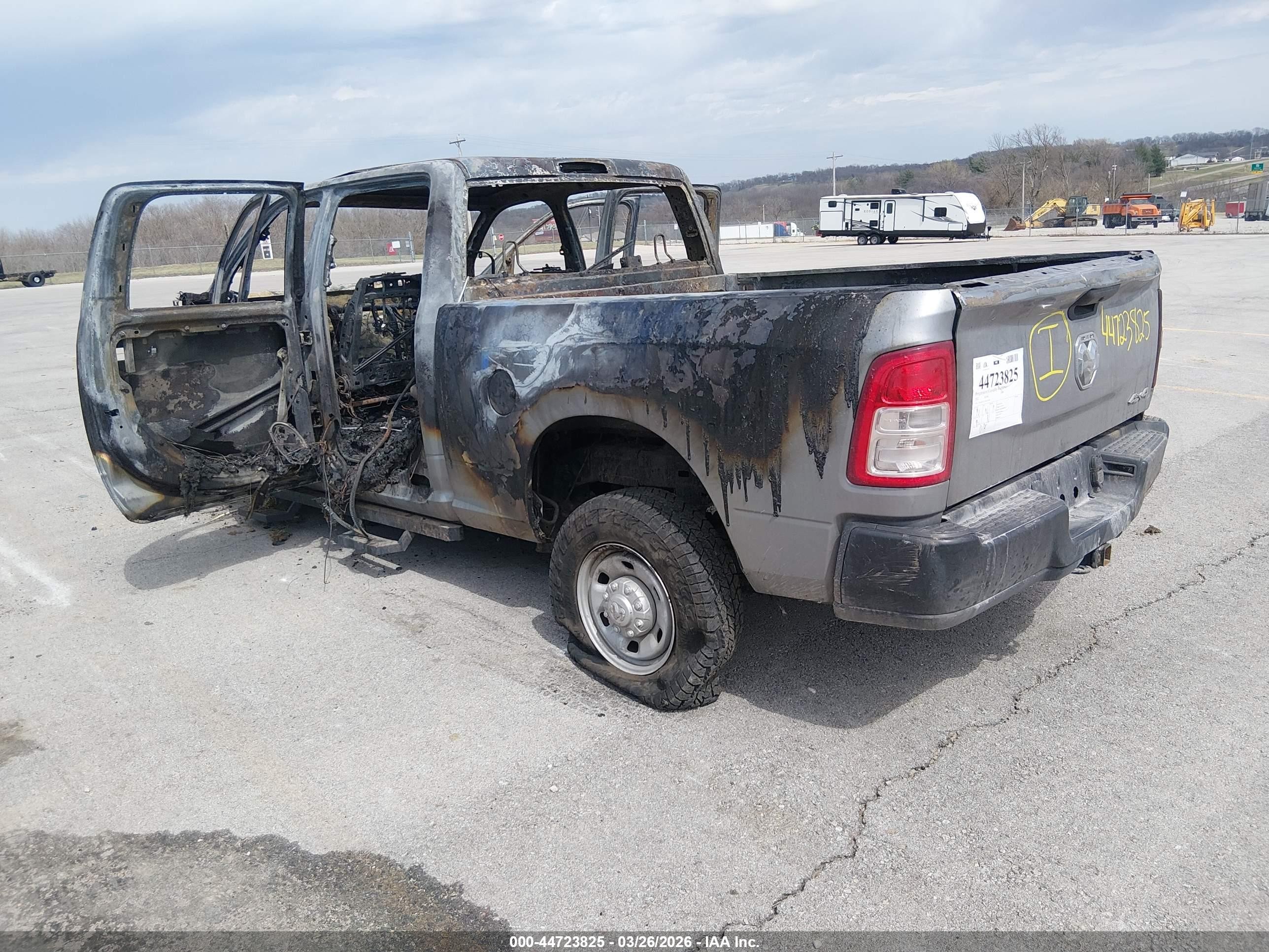 2022 Ram 2500 Tradesman  4x4 6'4 Box Черный vin: 3C6UR5CL3NG201184