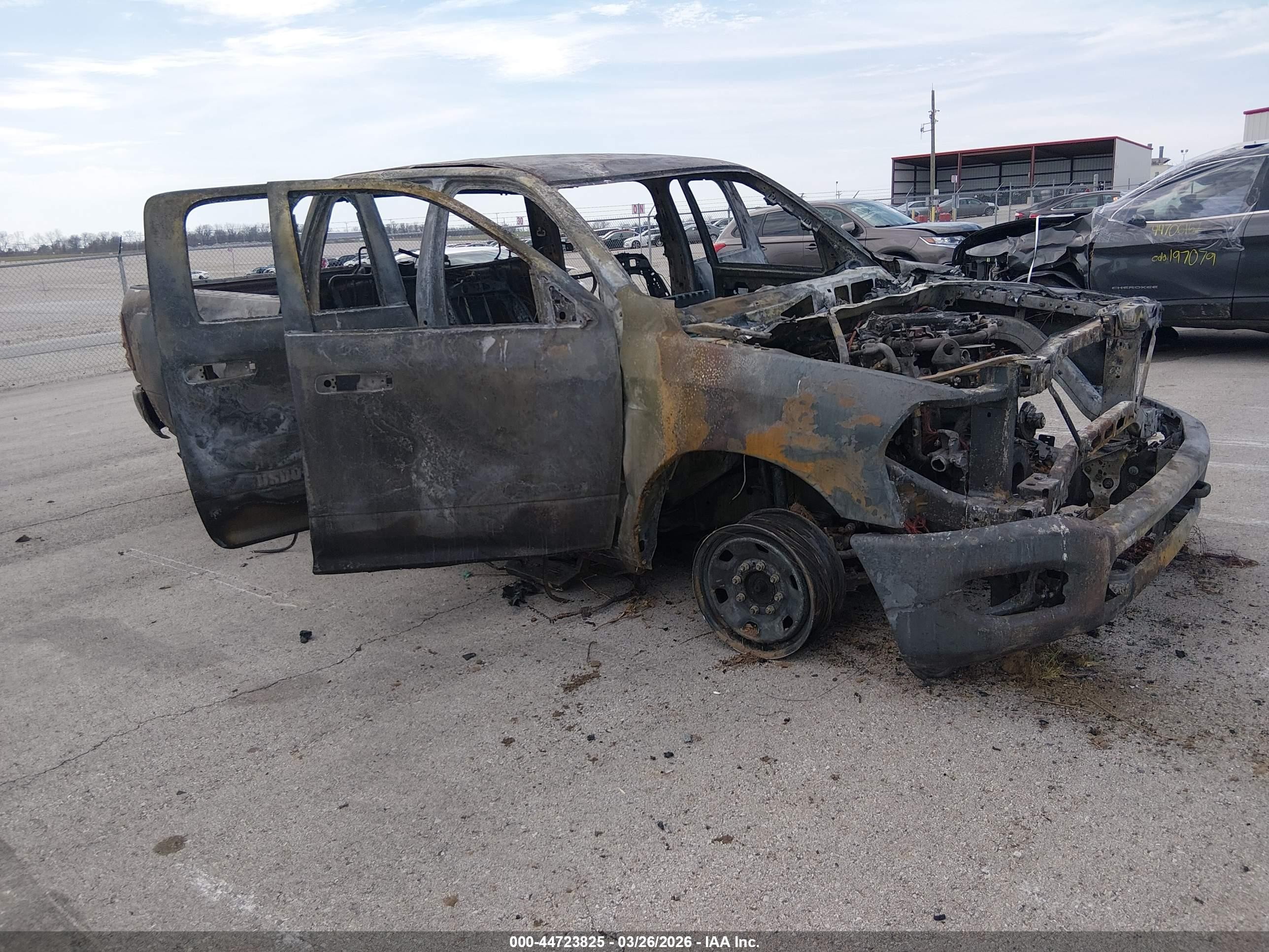 2022 Ram 2500 Tradesman  4x4 6'4 Box Черный vin: 3C6UR5CL3NG201184