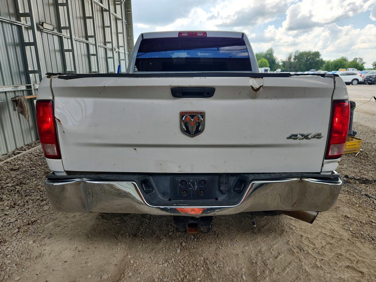 2014 Ram 2500 St White vin: 3C6UR5CL5EG133759