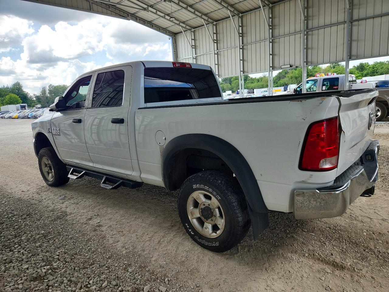 2014 Ram 2500 St White vin: 3C6UR5CL5EG133759