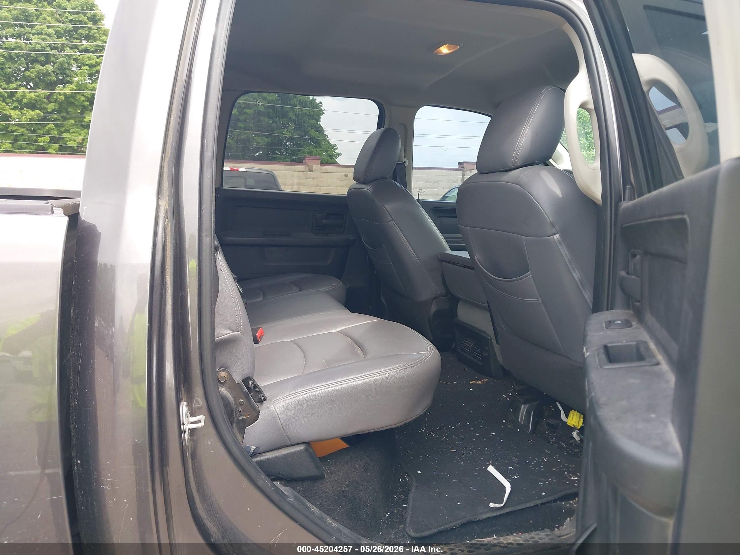 2015 Ram 2500 Tradesman Gray vin: 3C6UR5CL5FG552406