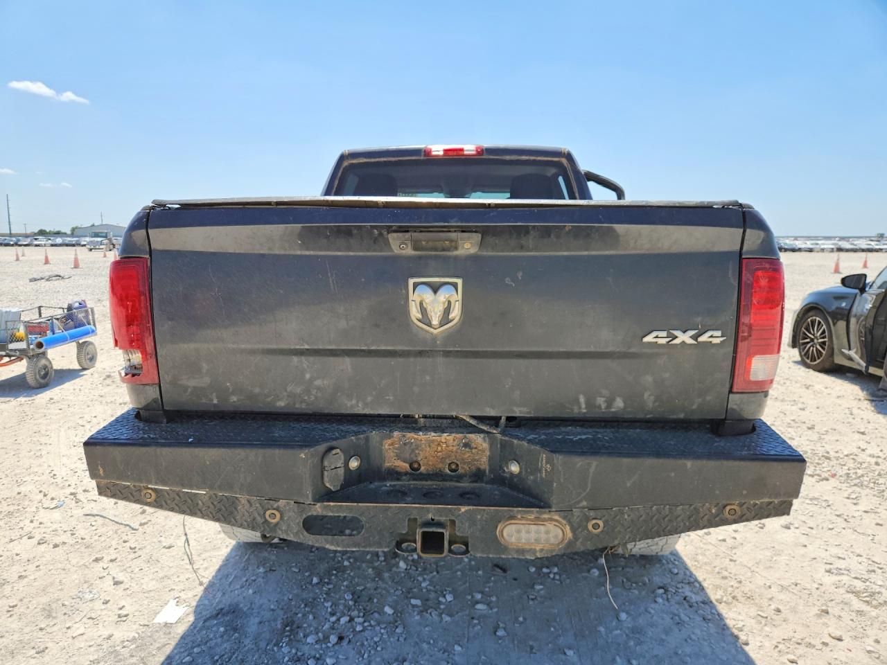 2015 Ram 2500 St Серый vin: 3C6UR5CL5FG552471