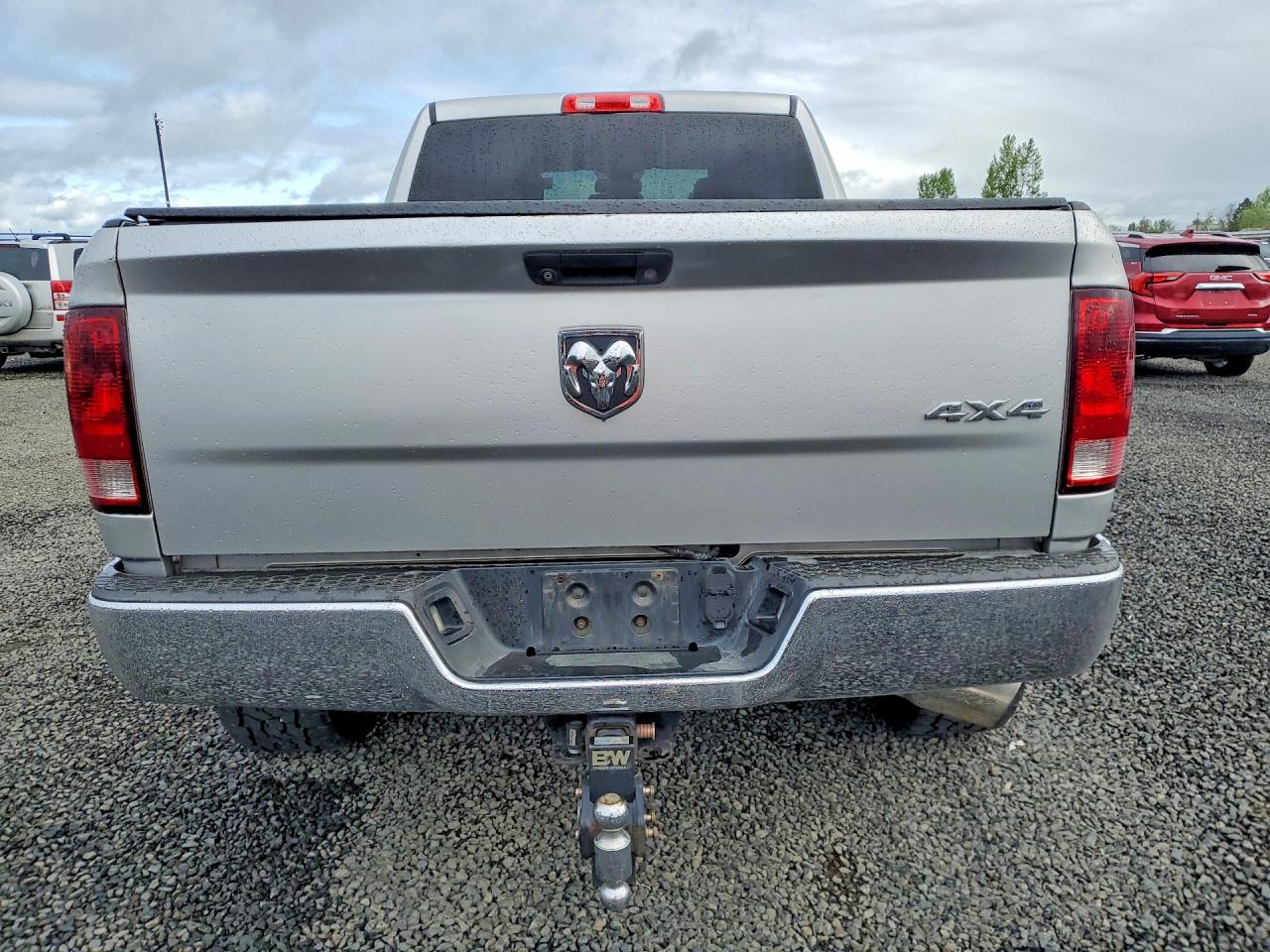 2013 Ram 2500 St Silver vin: 3C6UR5CL6DG545462