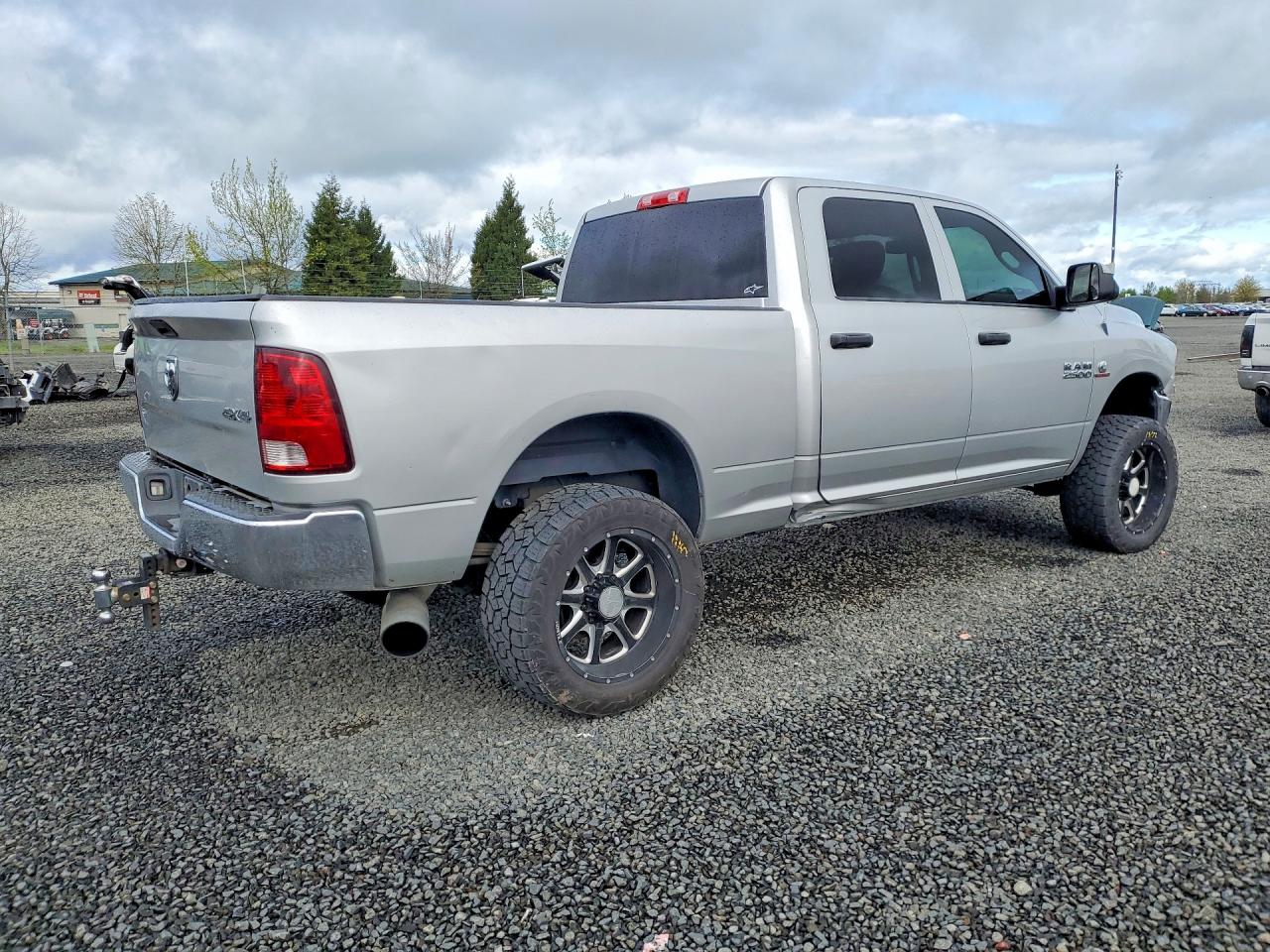 2013 Ram 2500 St Silver vin: 3C6UR5CL6DG545462