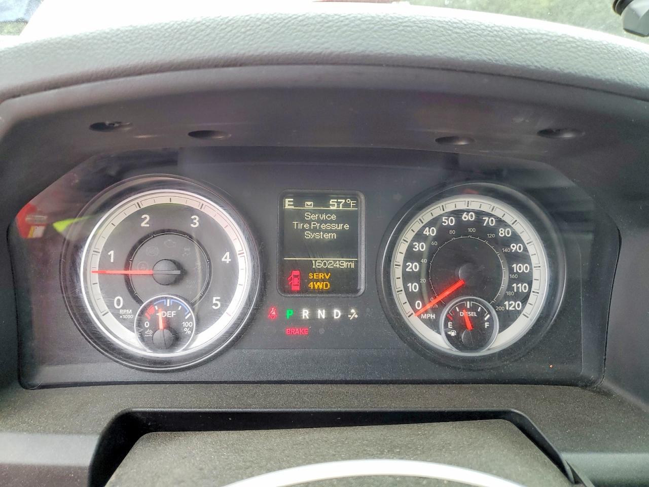 2015 Ram 2500 St Red vin: 3C6UR5CL6FG507281