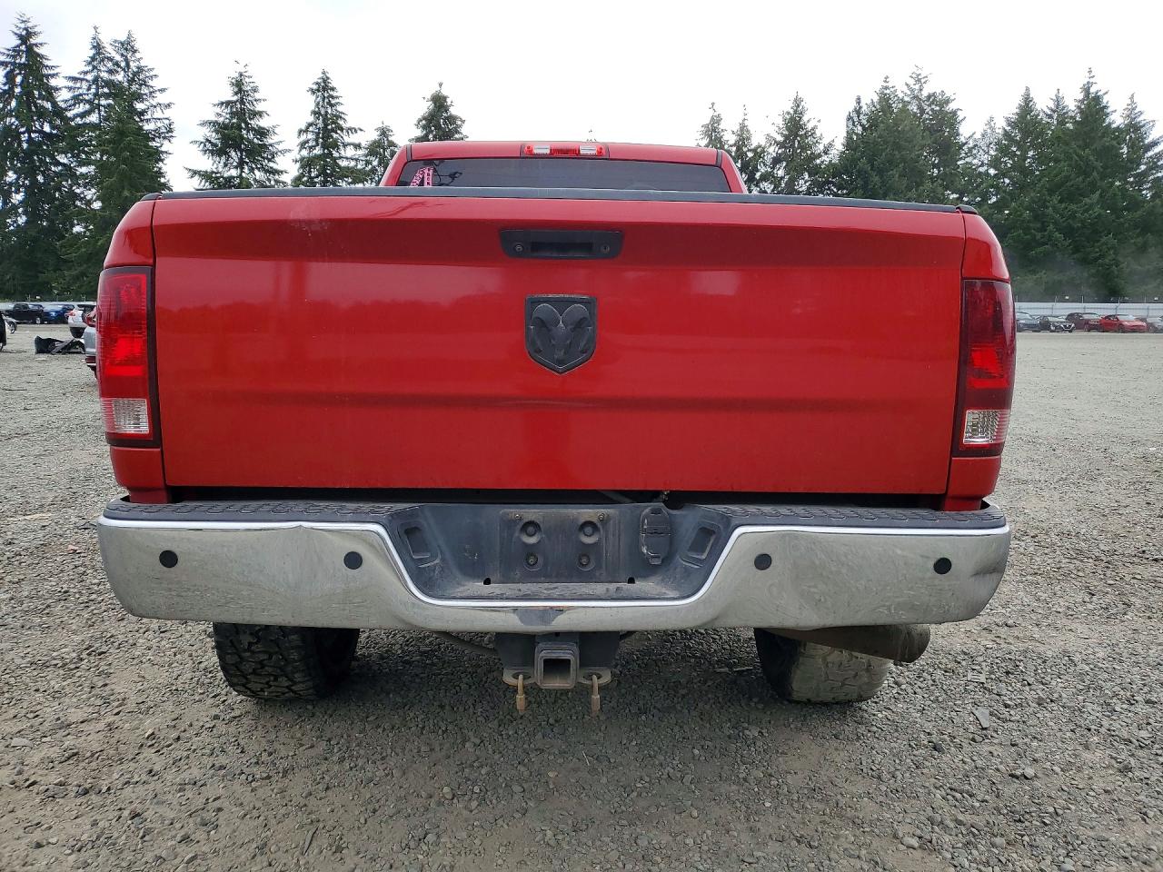 2015 Ram 2500 St Red vin: 3C6UR5CL6FG507281