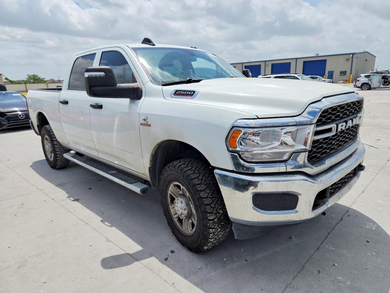 2024 Ram 2500 Tradesman White vin: 3C6UR5CL7RG114992