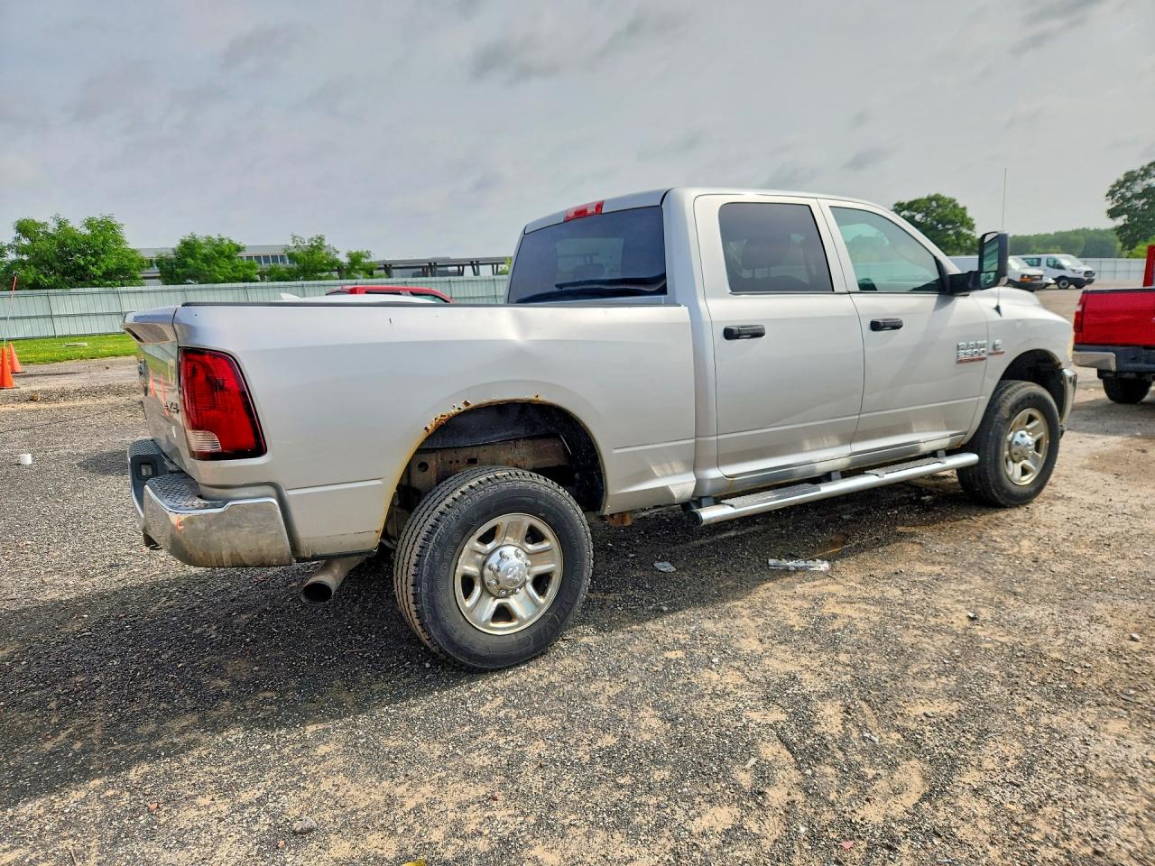2014 Ram 2500 Серебряный vin: 3C6UR5CL8EG144707