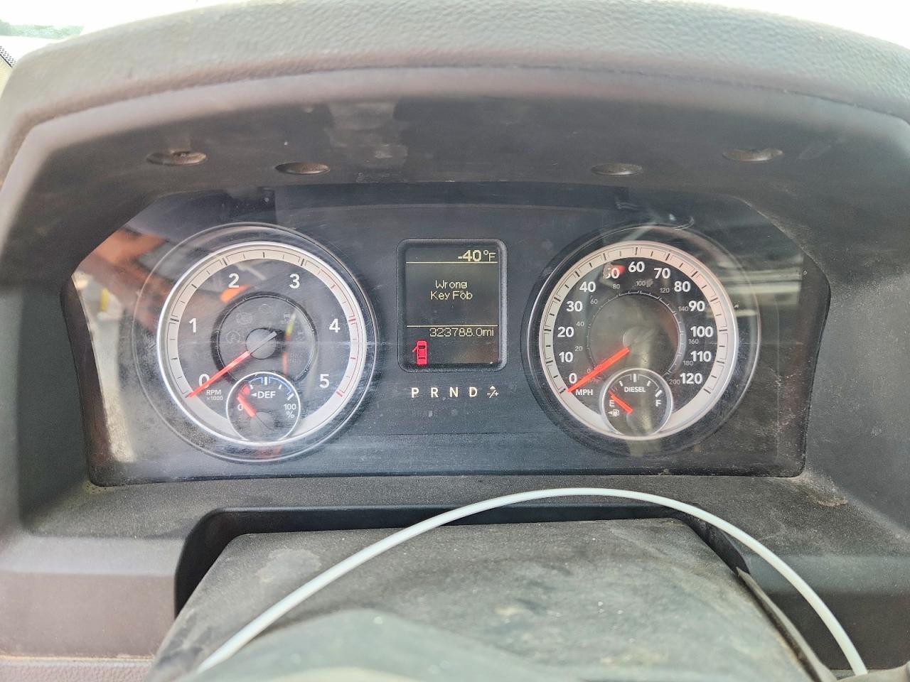 2014 Ram 2500 Серебряный vin: 3C6UR5CL8EG144707