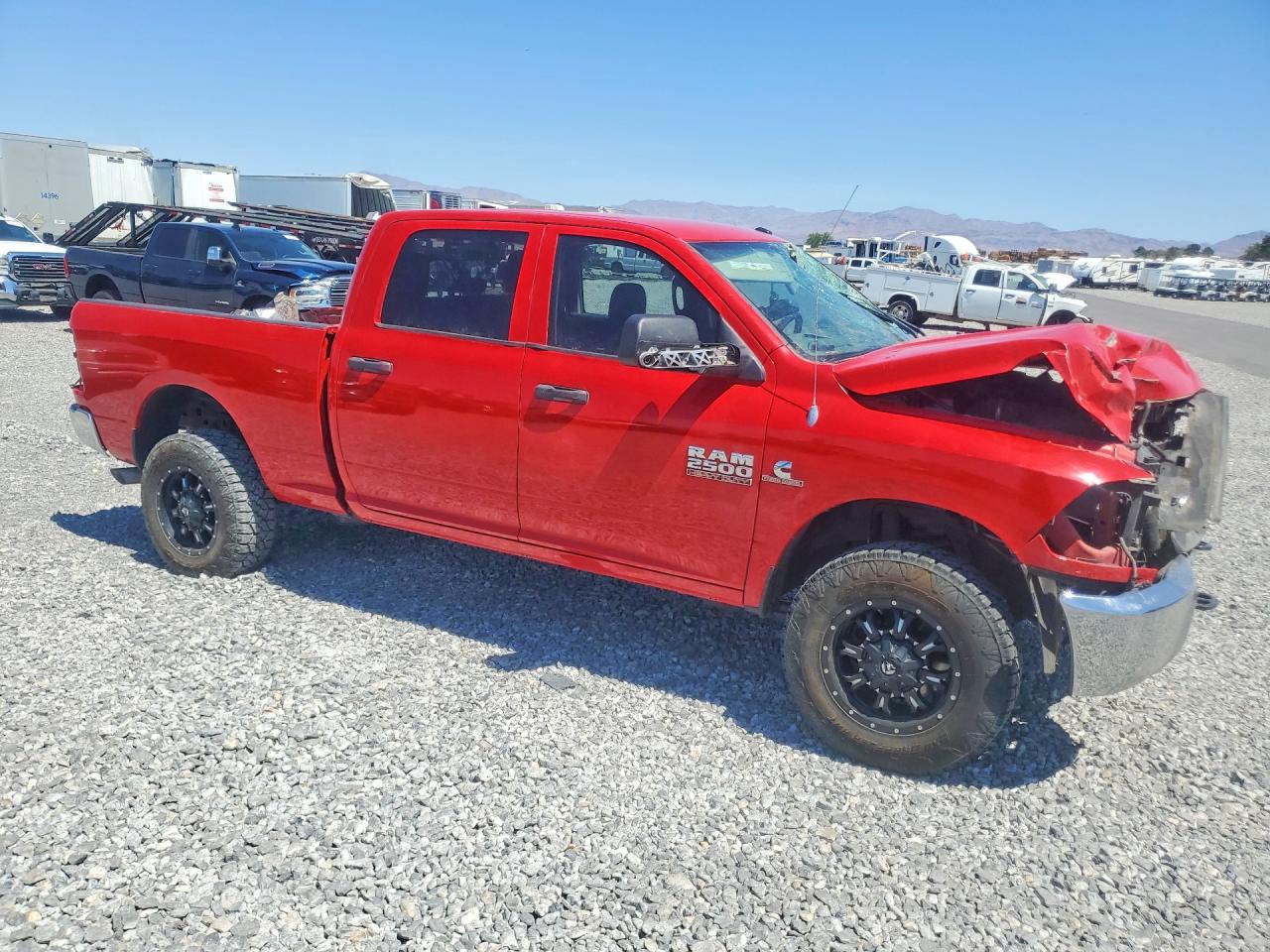 2014 Ram 2500 St Red vin: 3C6UR5CL9EG110730