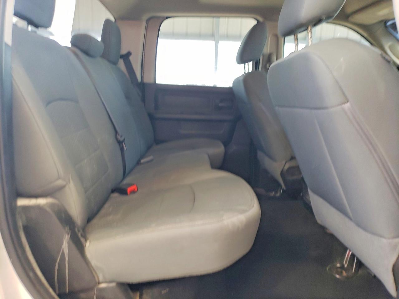 2014 Ram 2500 St Silver vin: 3C6UR5CL9EG277041