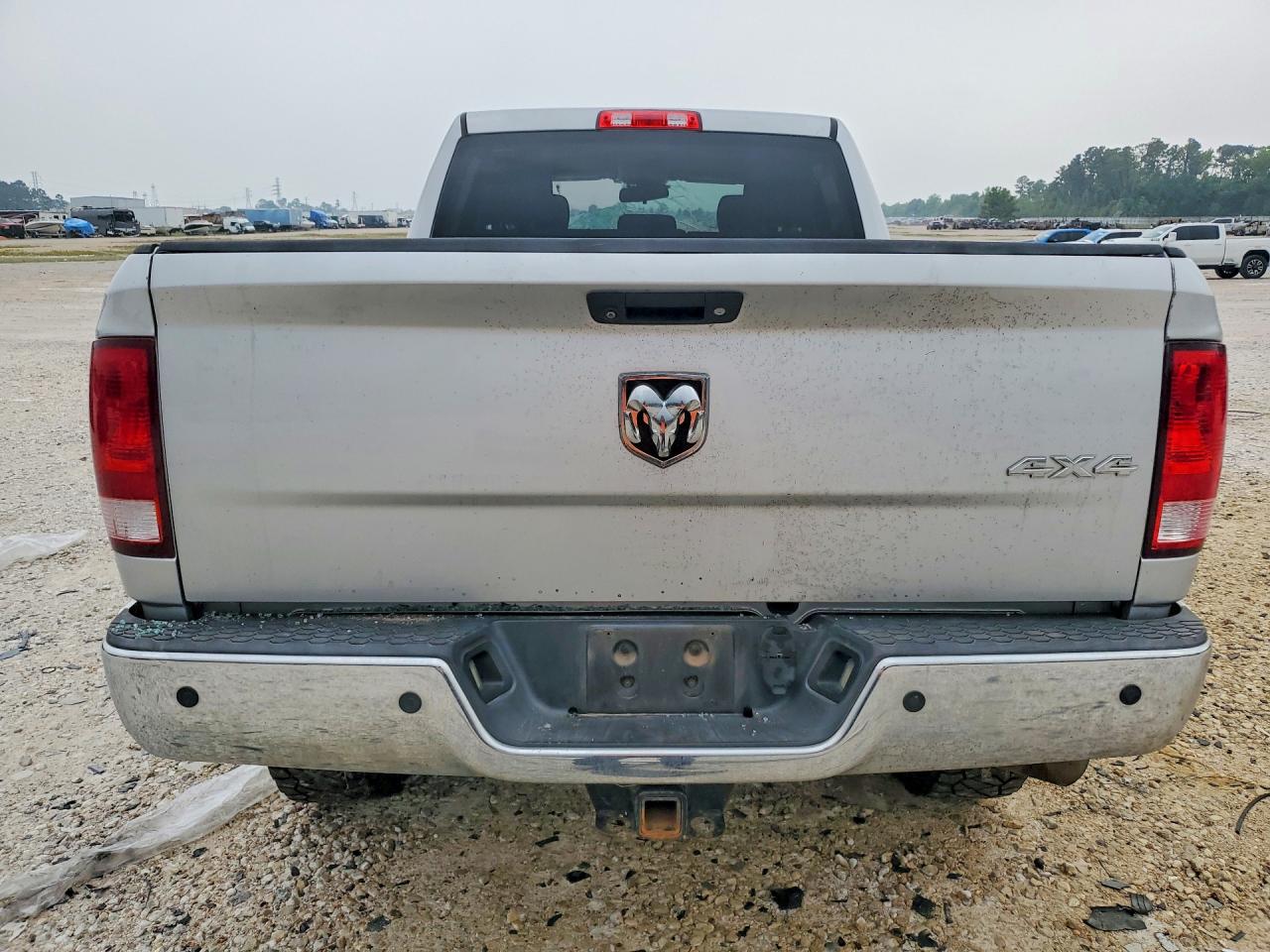 2015 Ram 2500 St Silver vin: 3C6UR5CL9FG511423