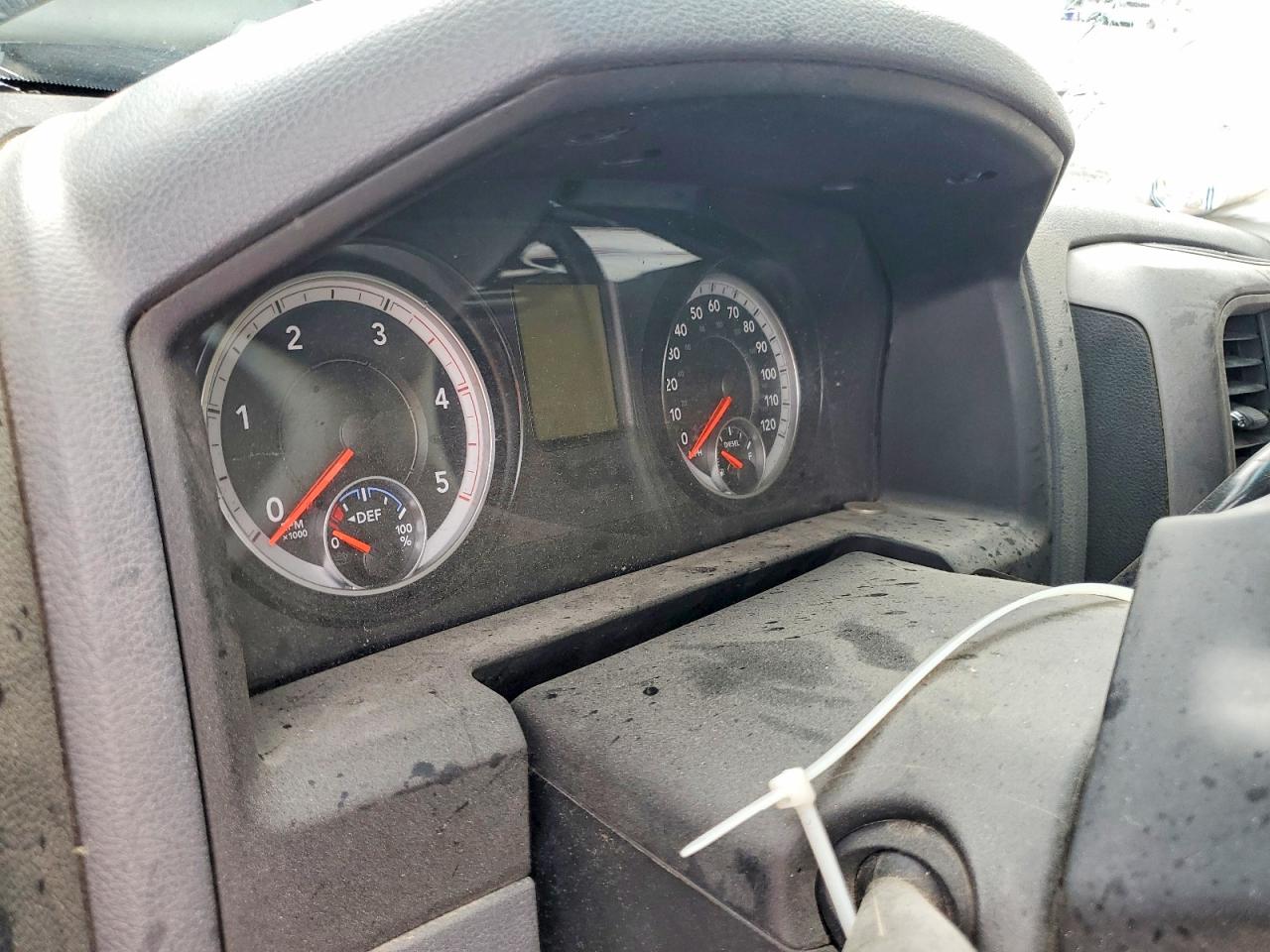 2015 Ram 2500 St Белый vin: 3C6UR5CL9FG673133