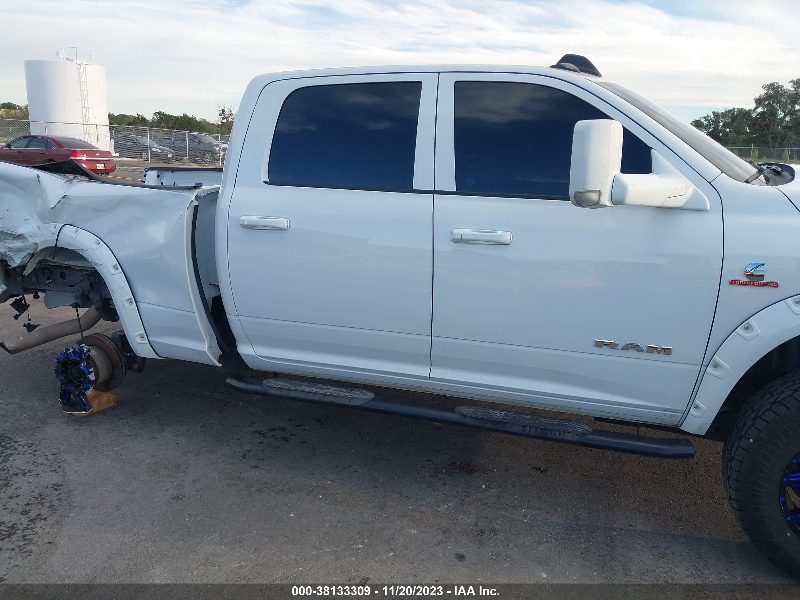 2022 Ram 2500 Tradesman  4x4 6'4" Box White vin: 3C6UR5CL9NG108573