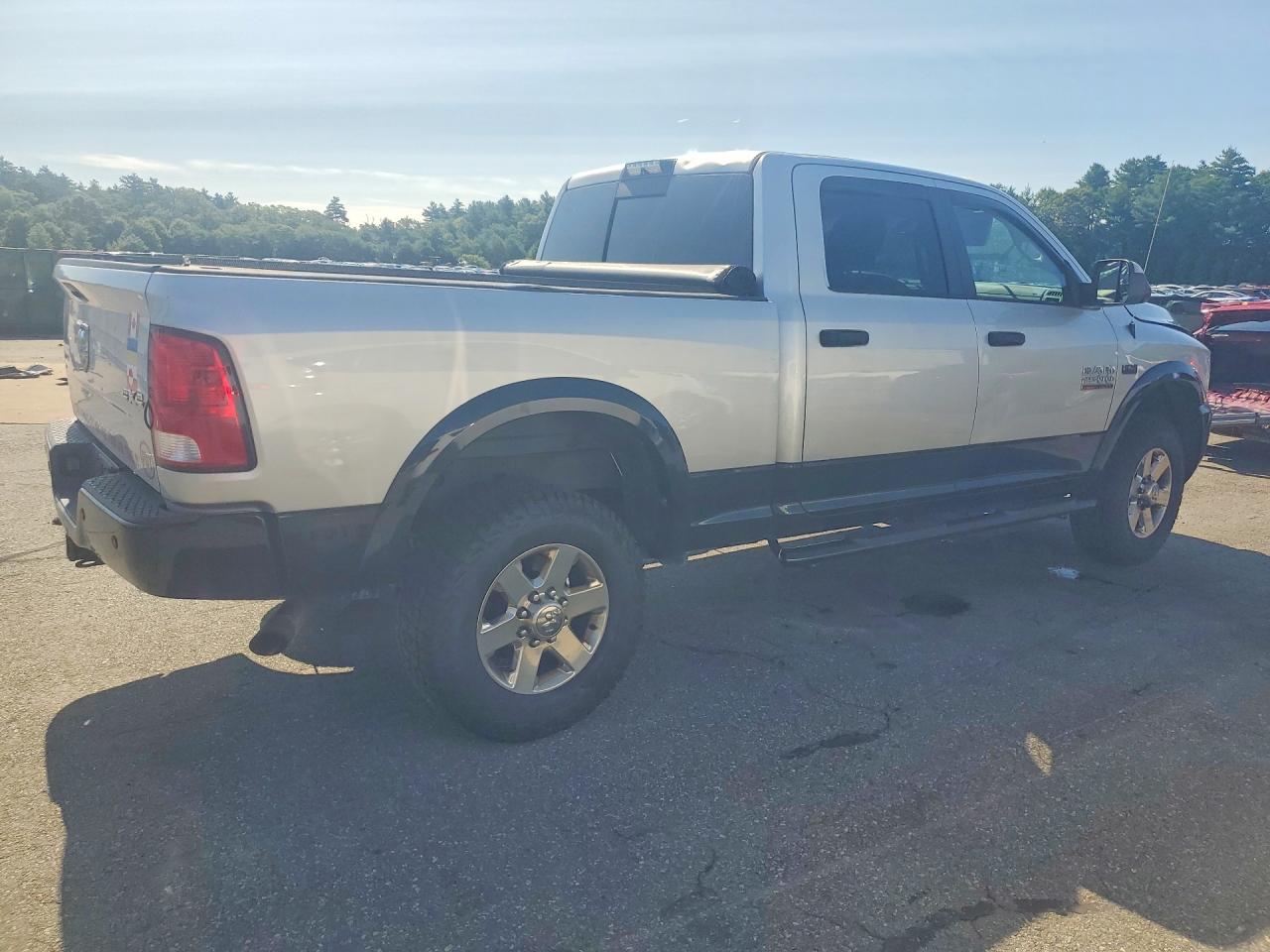 2015 Ram 2500 Slt Silver vin: 3C6UR5DJ5FG634424