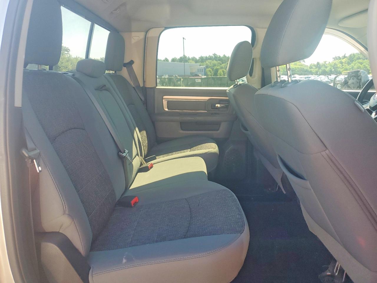 2015 Ram 2500 Slt Silver vin: 3C6UR5DJ5FG634424