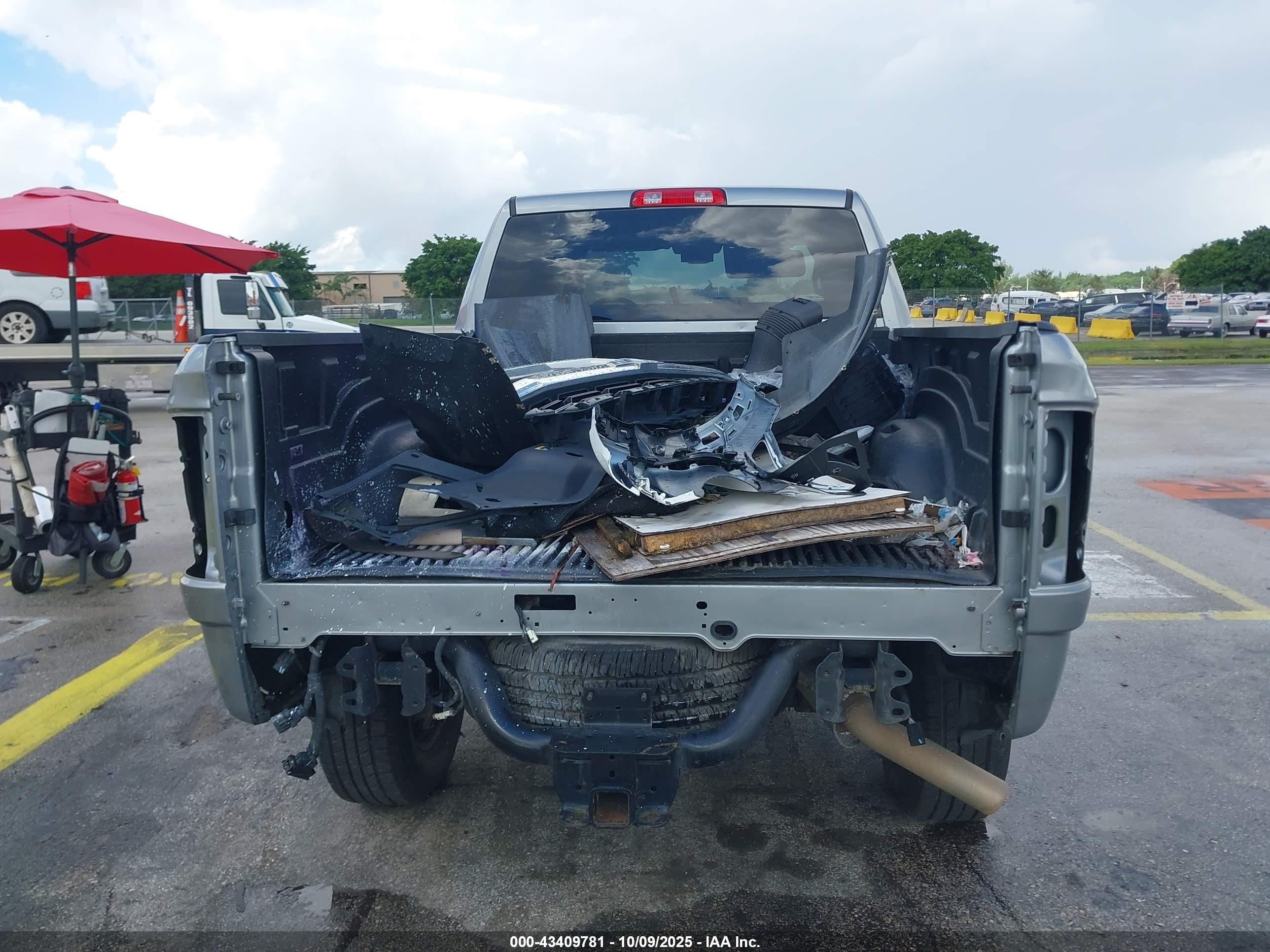 2021 Ram 2500 Big Horn  4x4 6'4 Box Silver vin: 3C6UR5DJXMG628504