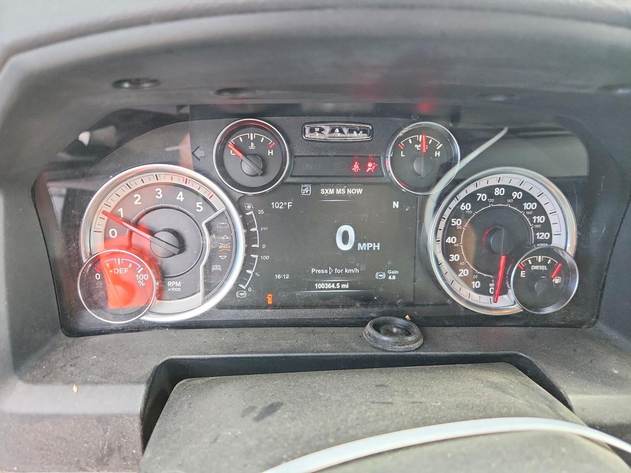 2018 Ram 2500 Slt Белый vin: 3C6UR5DL0JG128011