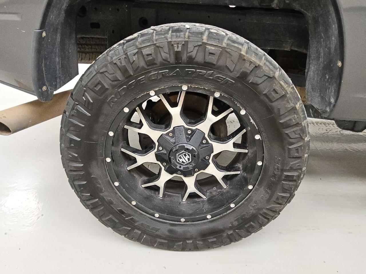 2015 Ram 2500 Slt Charcoal vin: 3C6UR5DL2FG635273 Damage: Right Rear Wheel, Aftermarket, Acceptable