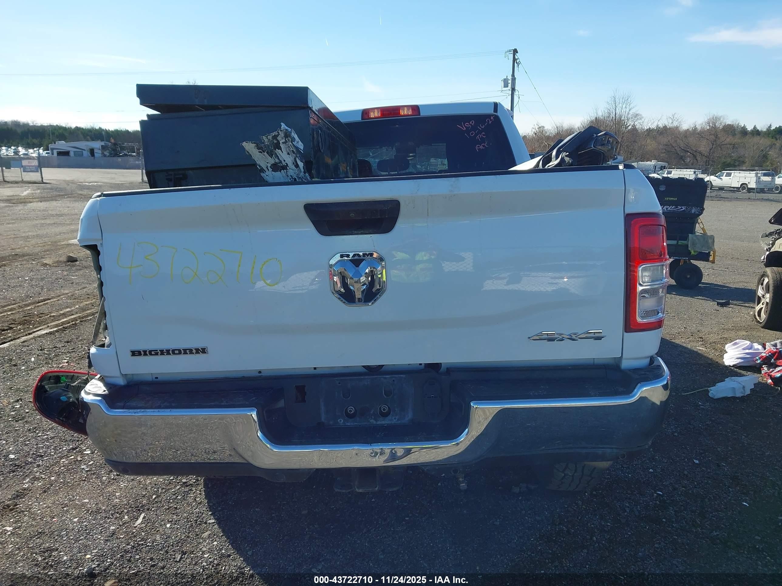 2024 Ram 2500 Big Horn  4x4 6'4 Box White vin: 3C6UR5DL2RG176766
