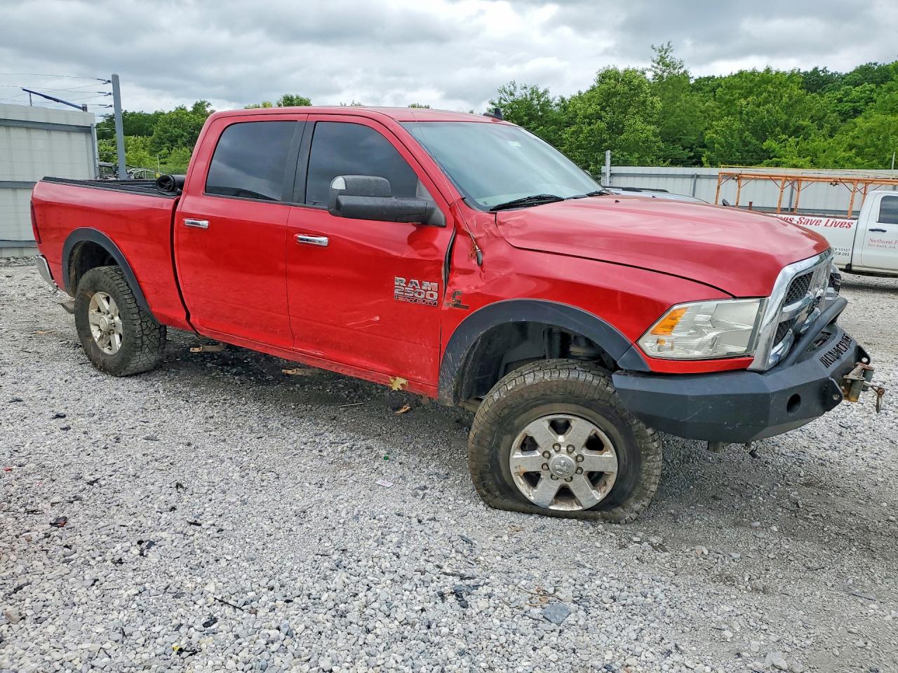 2015 Ram 2500 Slt Red vin: 3C6UR5DL3FG624444
