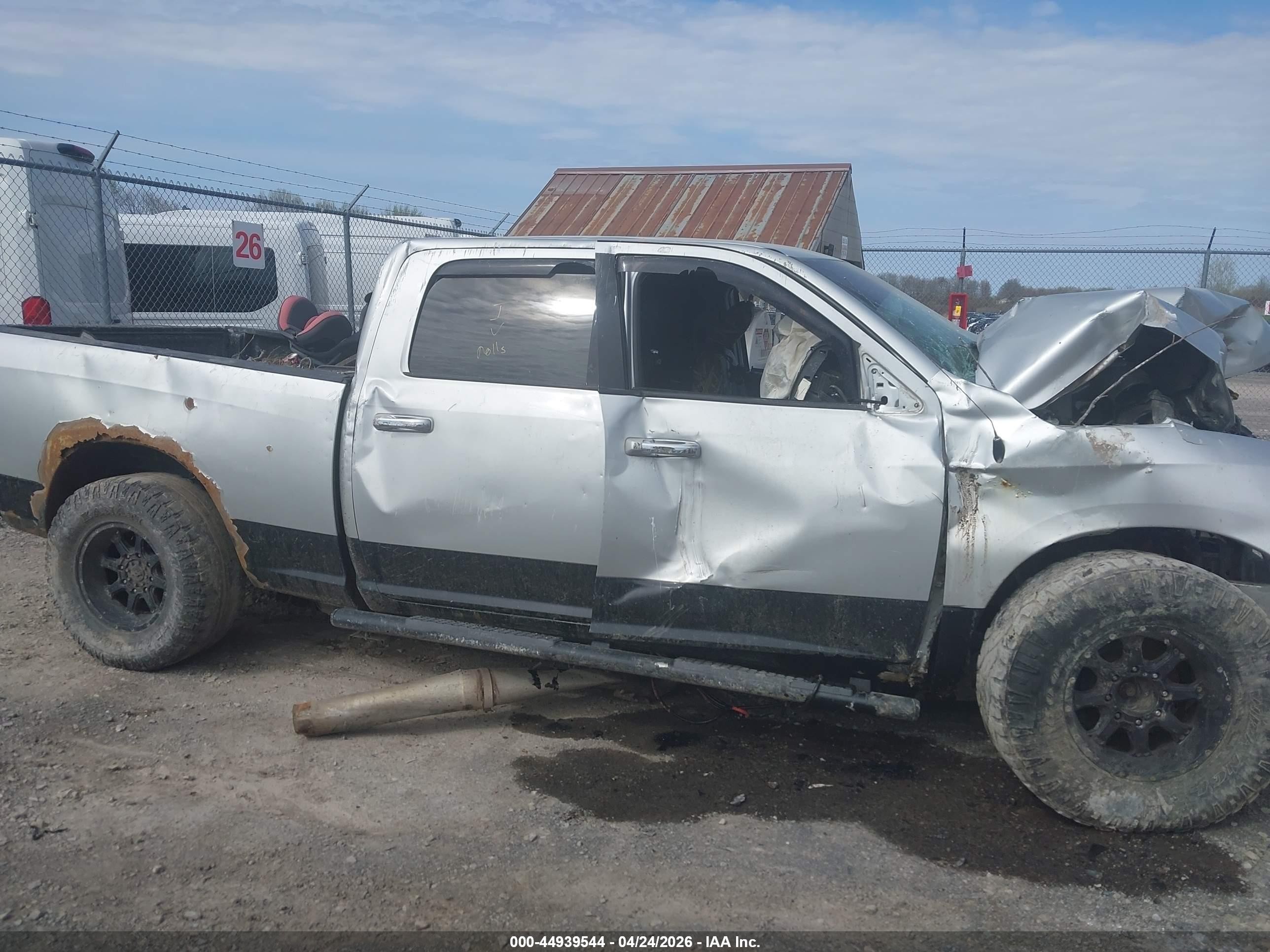2015 Ram 2500 Slt Silver vin: 3C6UR5DL4FG576355