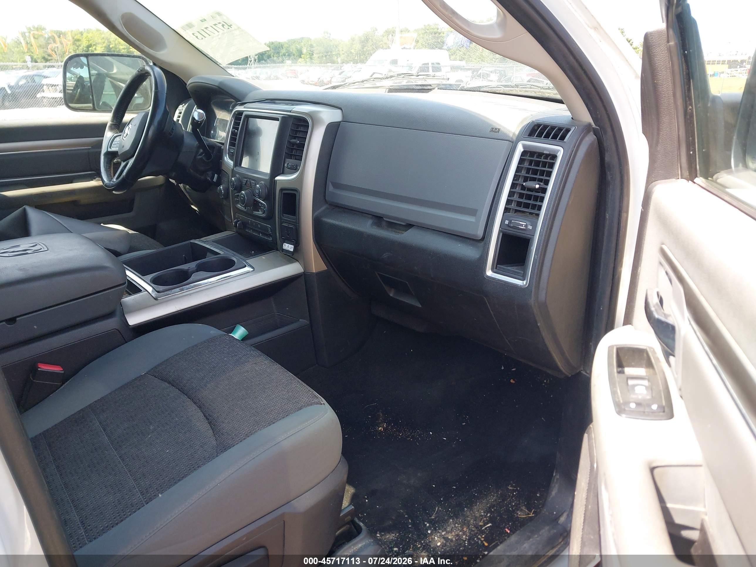 2013 Ram 2500 Big Horn Белый vin: 3C6UR5DL5DG612583