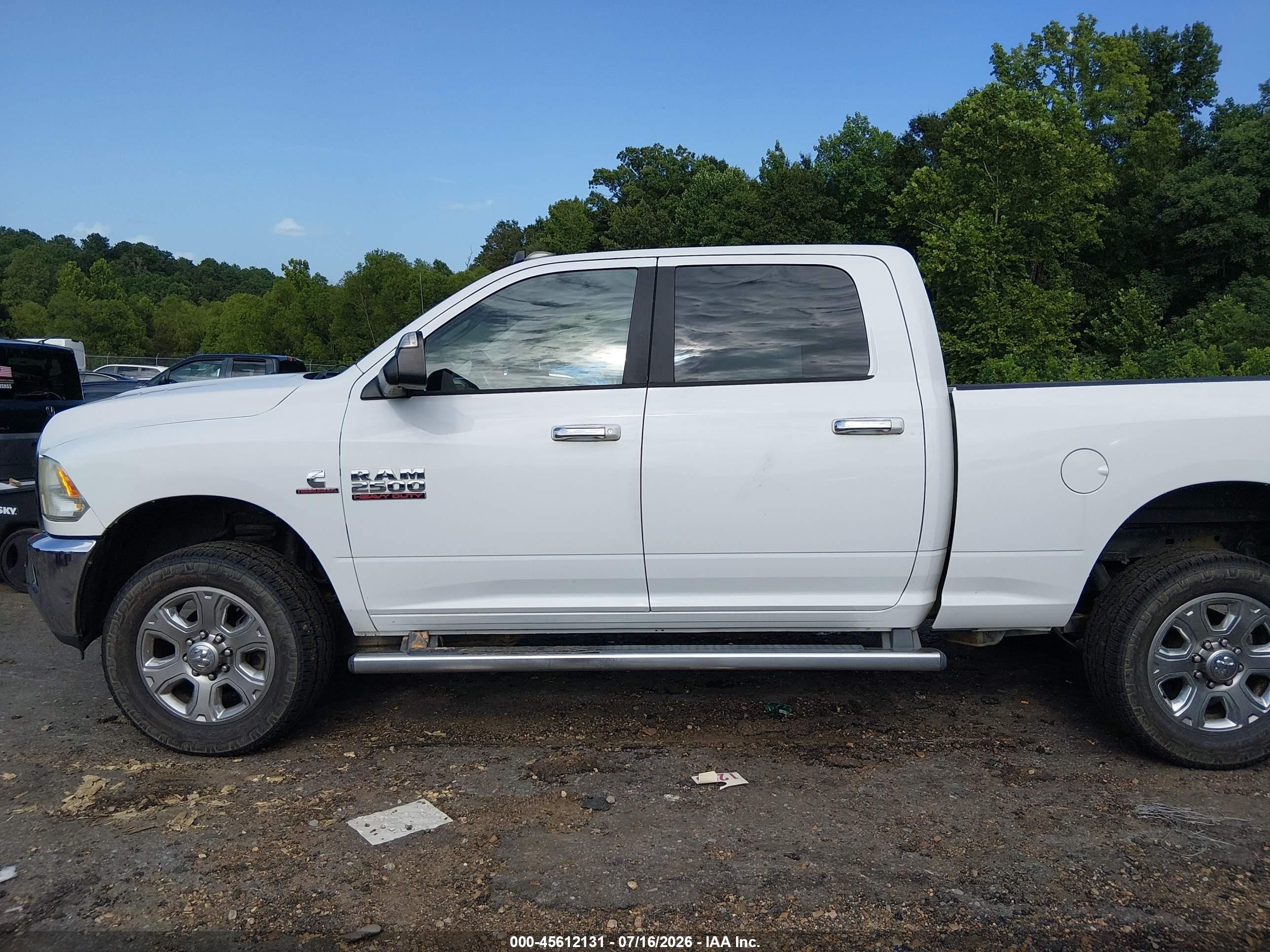 2014 Ram 2500 Big Horn White vin: 3C6UR5DL5EG158305