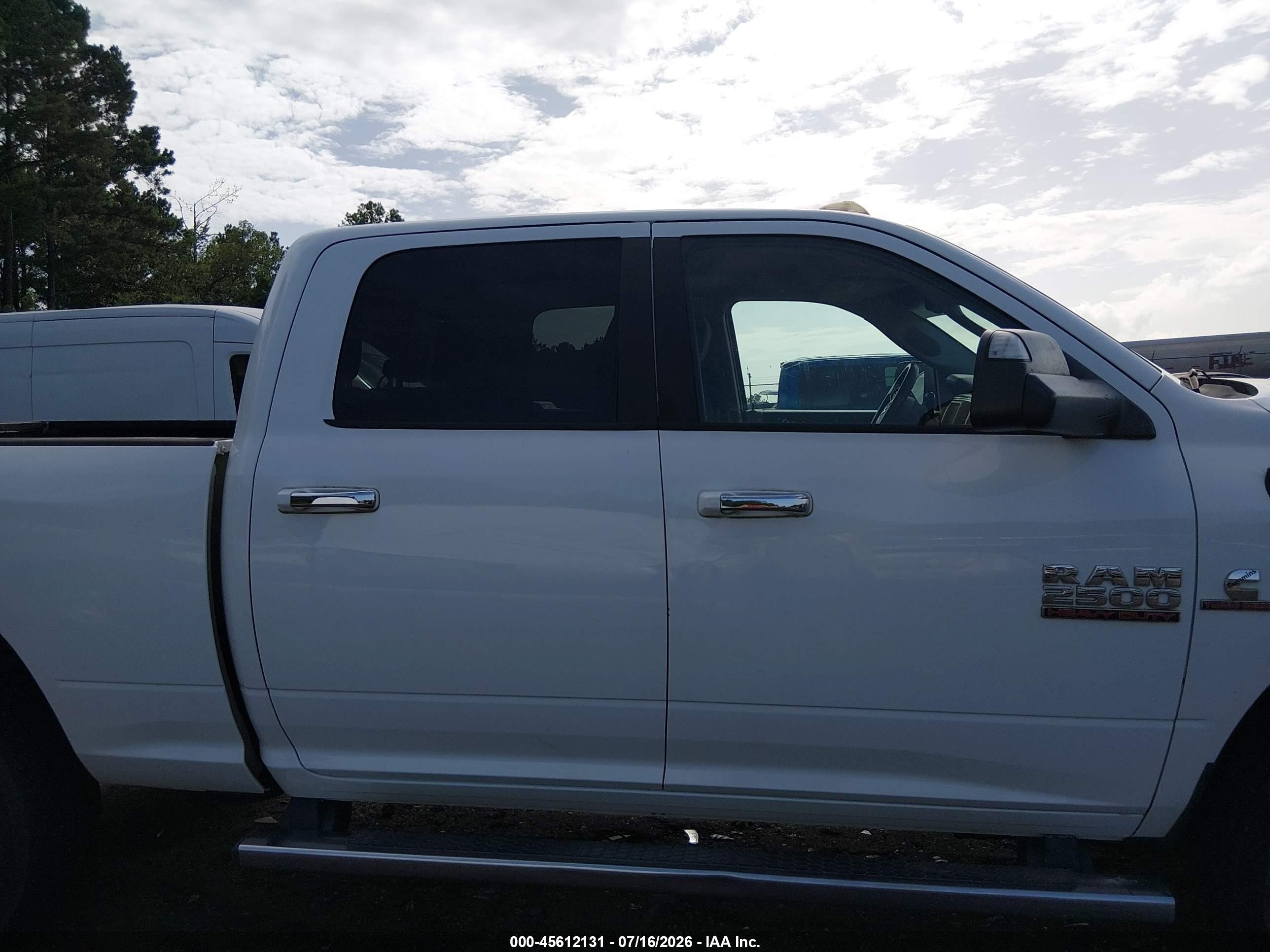 2014 Ram 2500 Big Horn White vin: 3C6UR5DL5EG158305