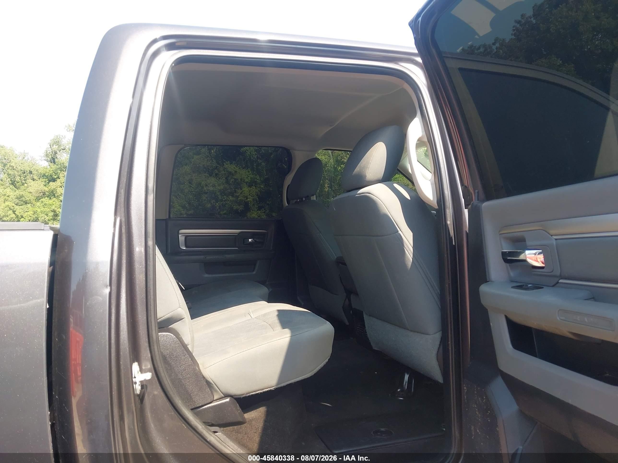 2015 Ram 2500 Slt Gray vin: 3C6UR5DL5FG610609