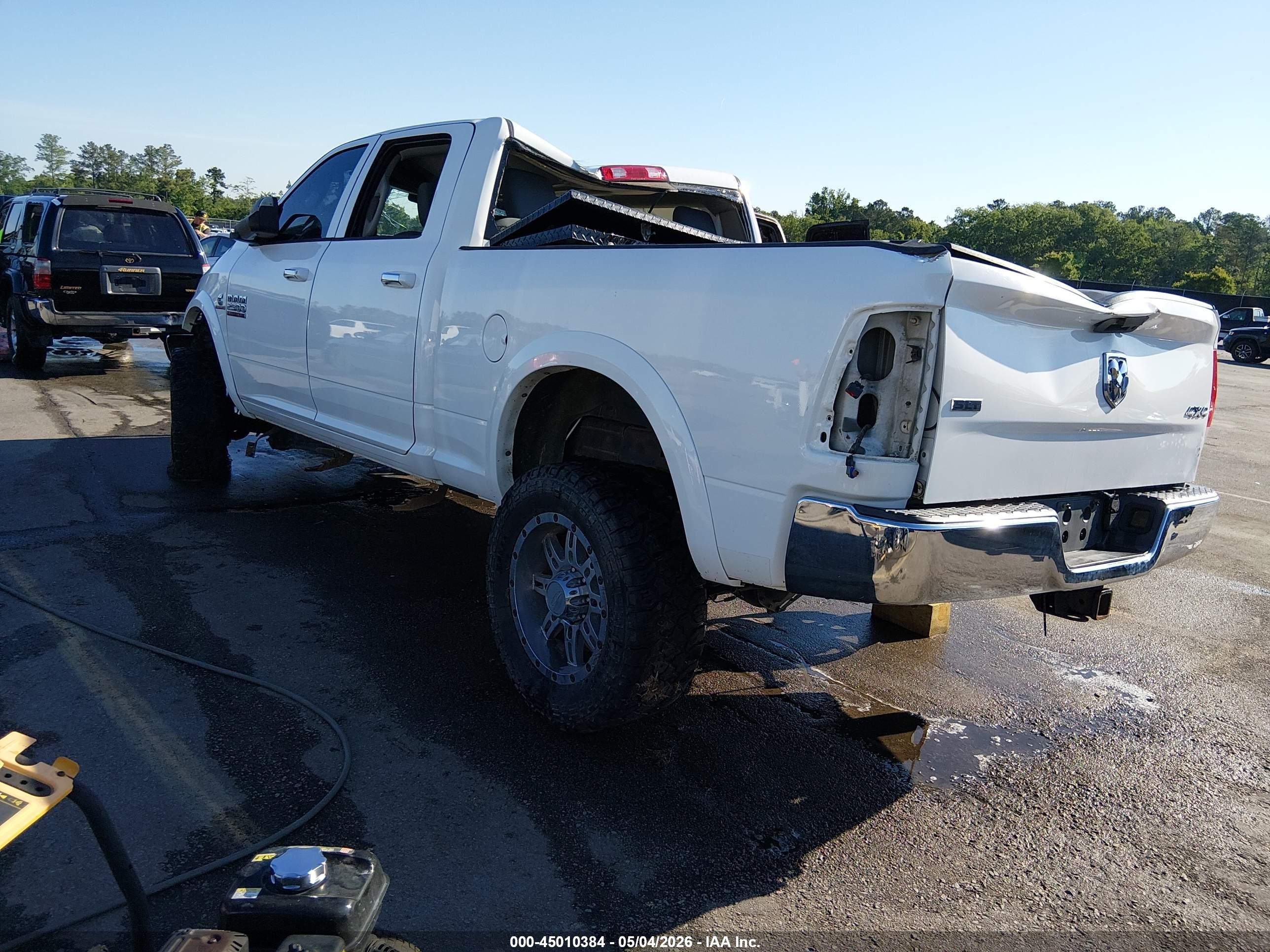 2015 Ram 2500 Slt White vin: 3C6UR5DL5FG691630