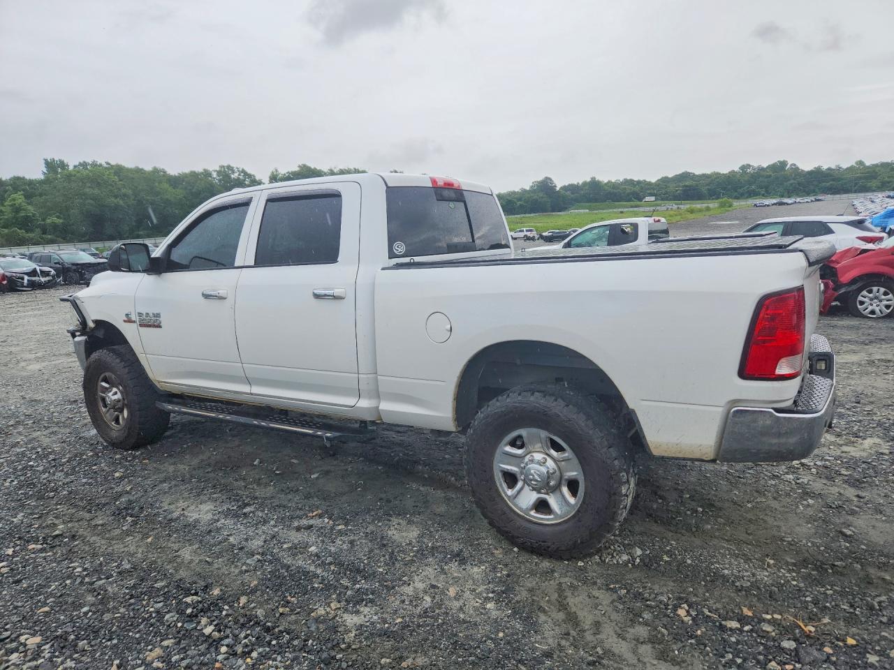 2015 Ram 2500 Slt Белый vin: 3C6UR5DL6FG659480