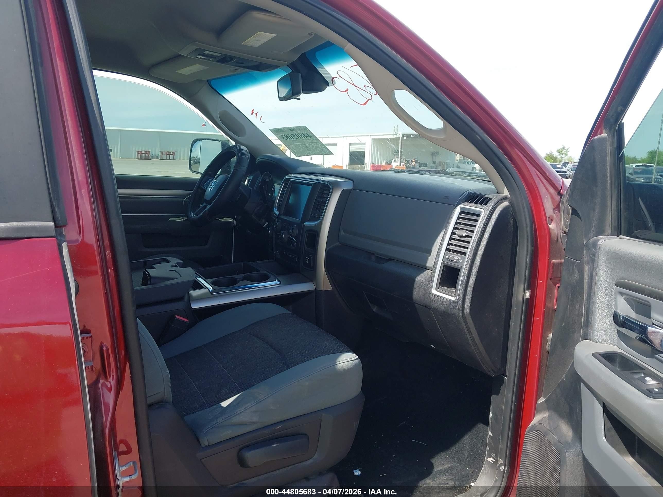 2013 Ram 2500 Big Horn Красный vin: 3C6UR5DL7DG545727