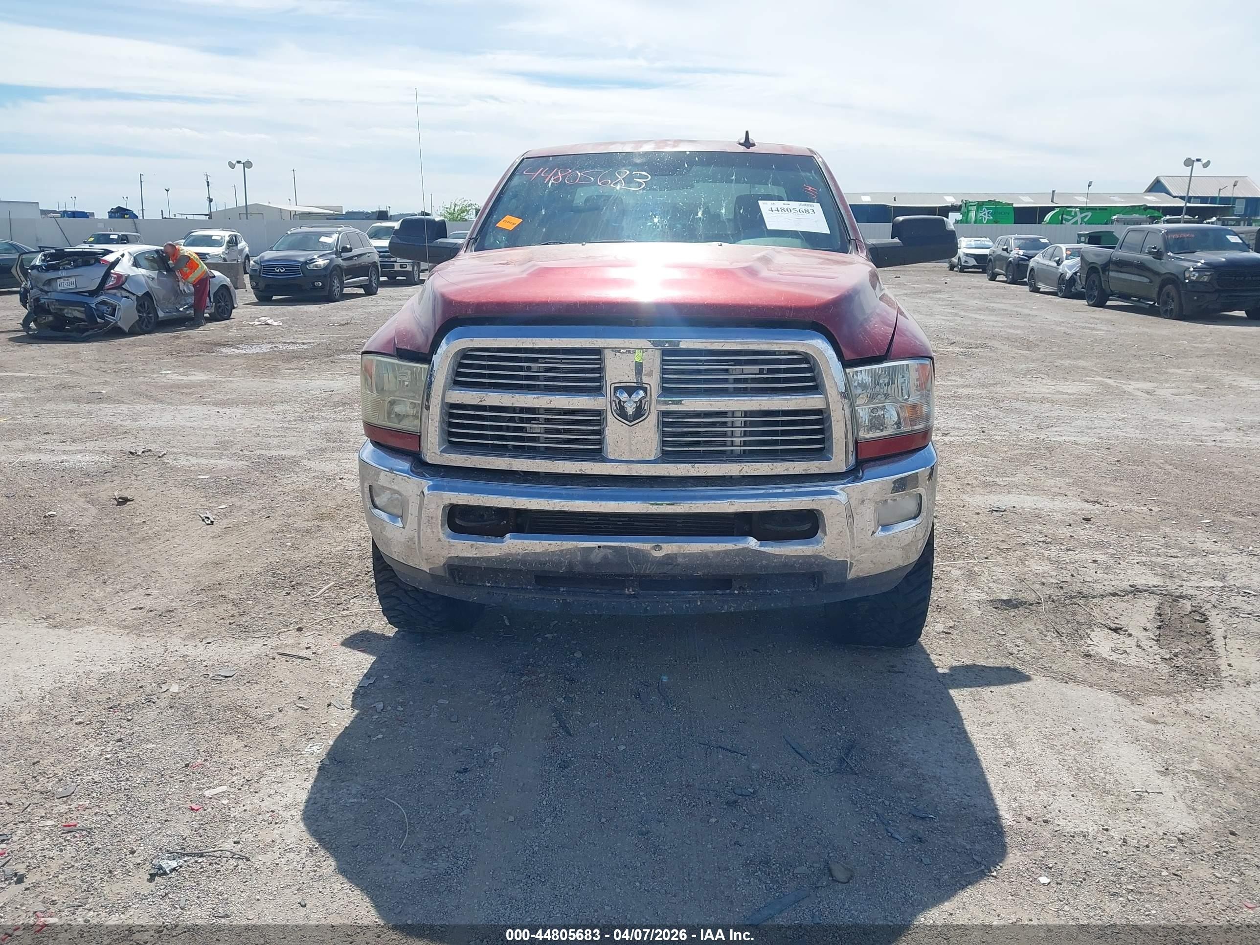 2013 Ram 2500 Big Horn Красный vin: 3C6UR5DL7DG545727