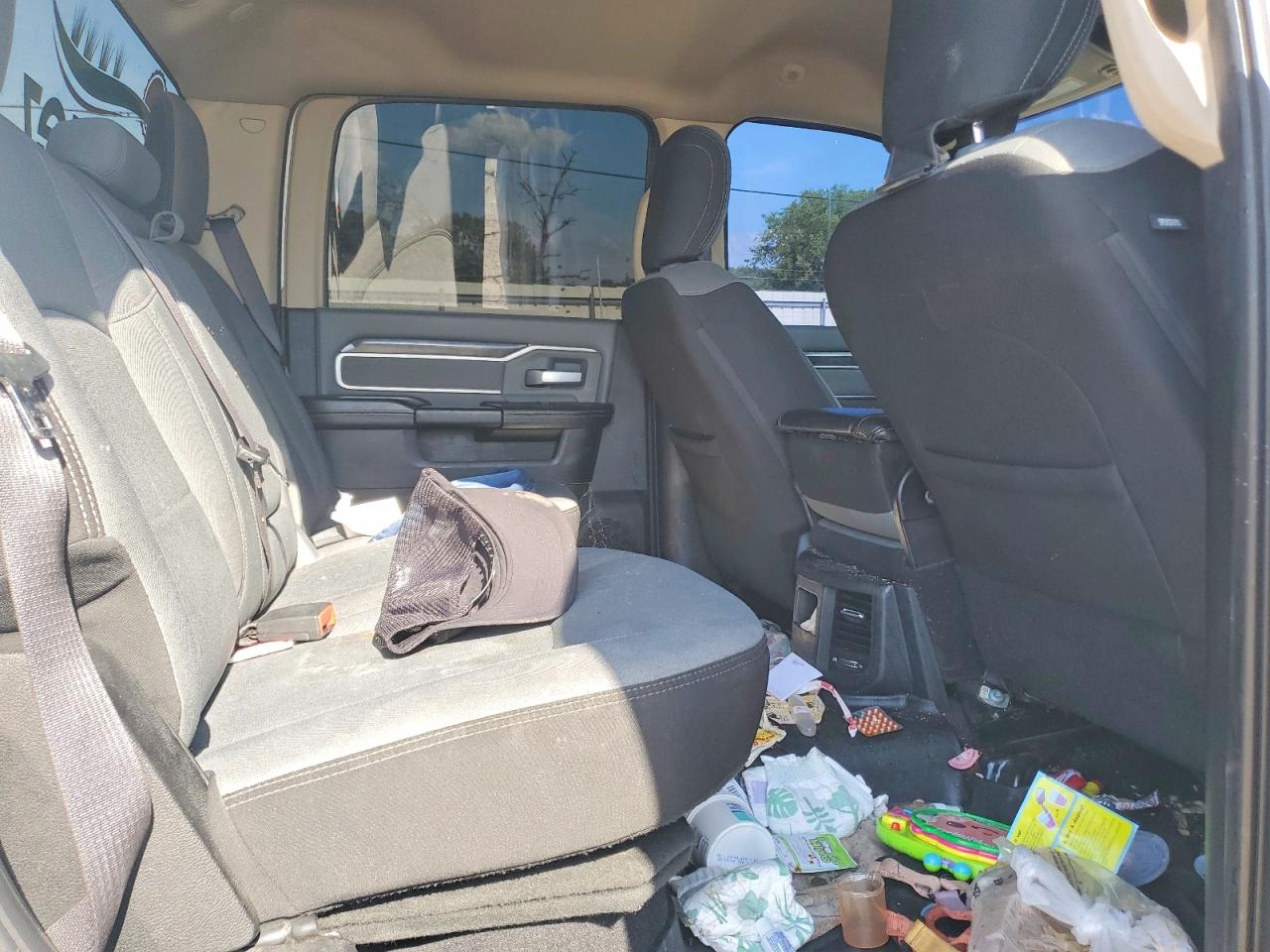 2019 Ram 2500 Big Horn White vin: 3C6UR5DL7KG563853