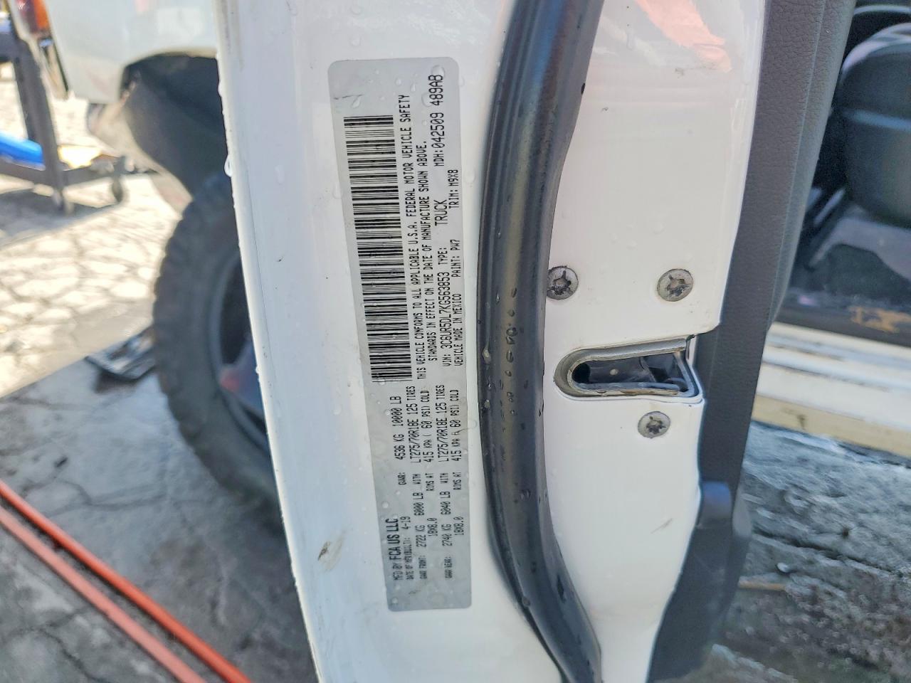 2019 Ram 2500 Big Horn White vin: 3C6UR5DL7KG563853