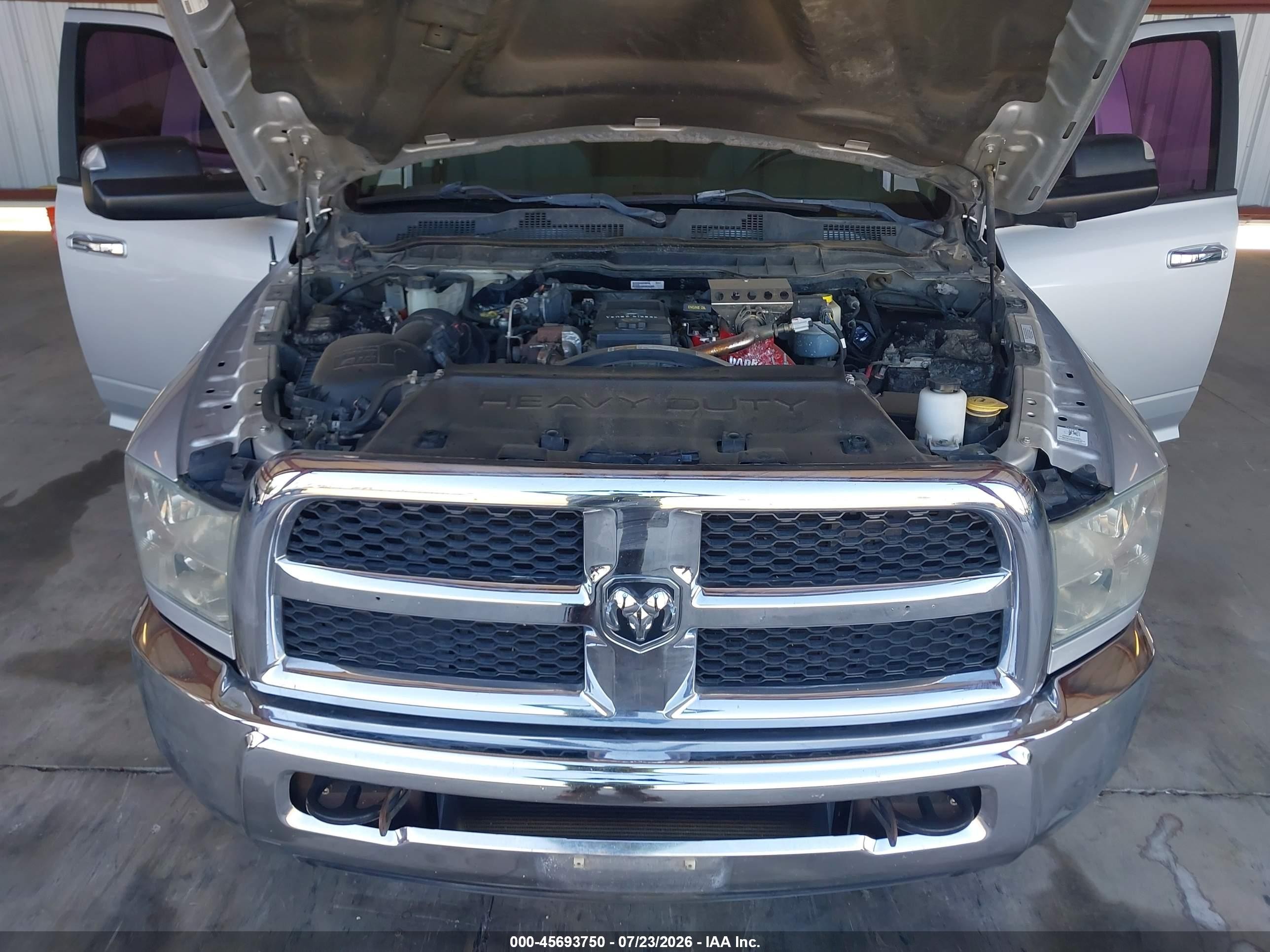 2014 Ram 2500 Slt Silver vin: 3C6UR5DL8EG312487