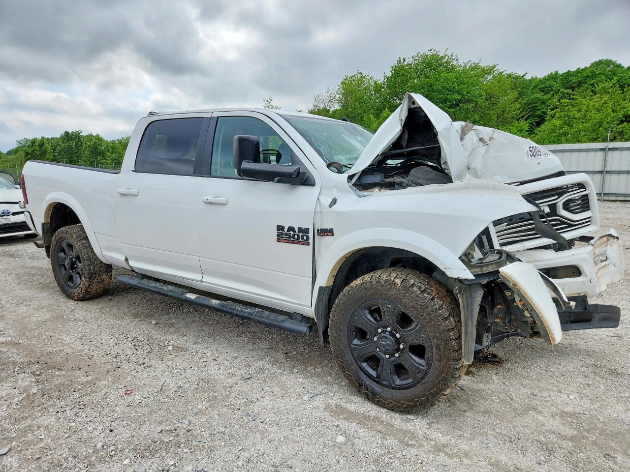 2018 Ram 2500 Laramie Белый vin: 3C6UR5FJ2JG425521